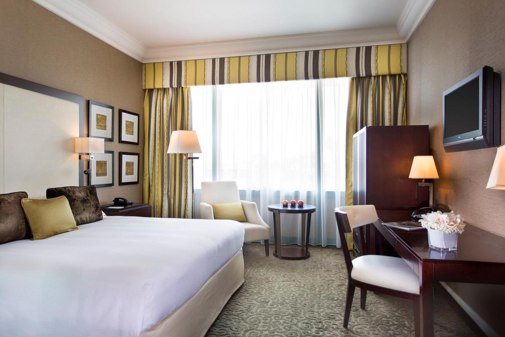 Mövenpick Dubai Grand Al Bustan