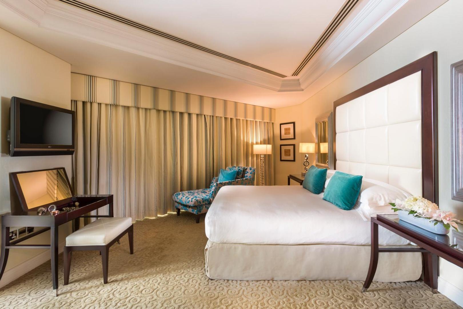 Mövenpick Dubai Grand Al Bustan
