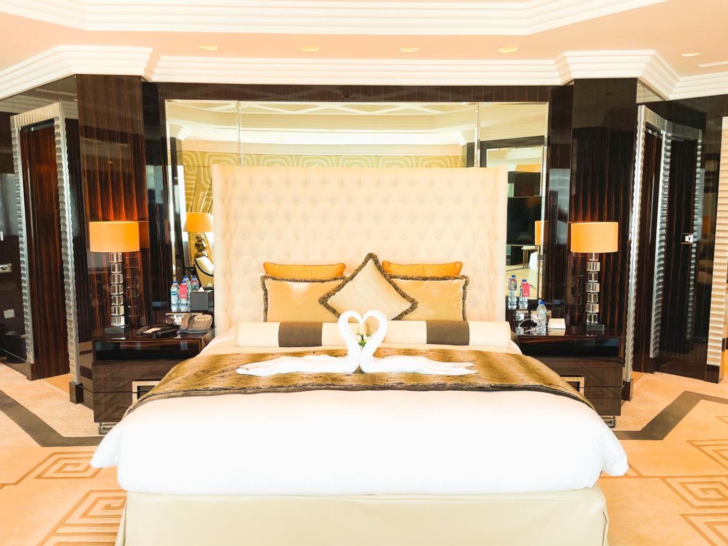 Mövenpick Dubai Grand Al Bustan