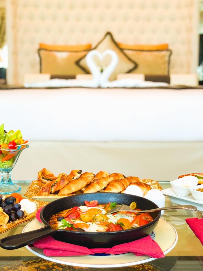 Mövenpick Dubai Grand Al Bustan