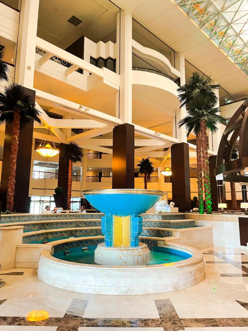 Mövenpick Dubai Grand Al Bustan