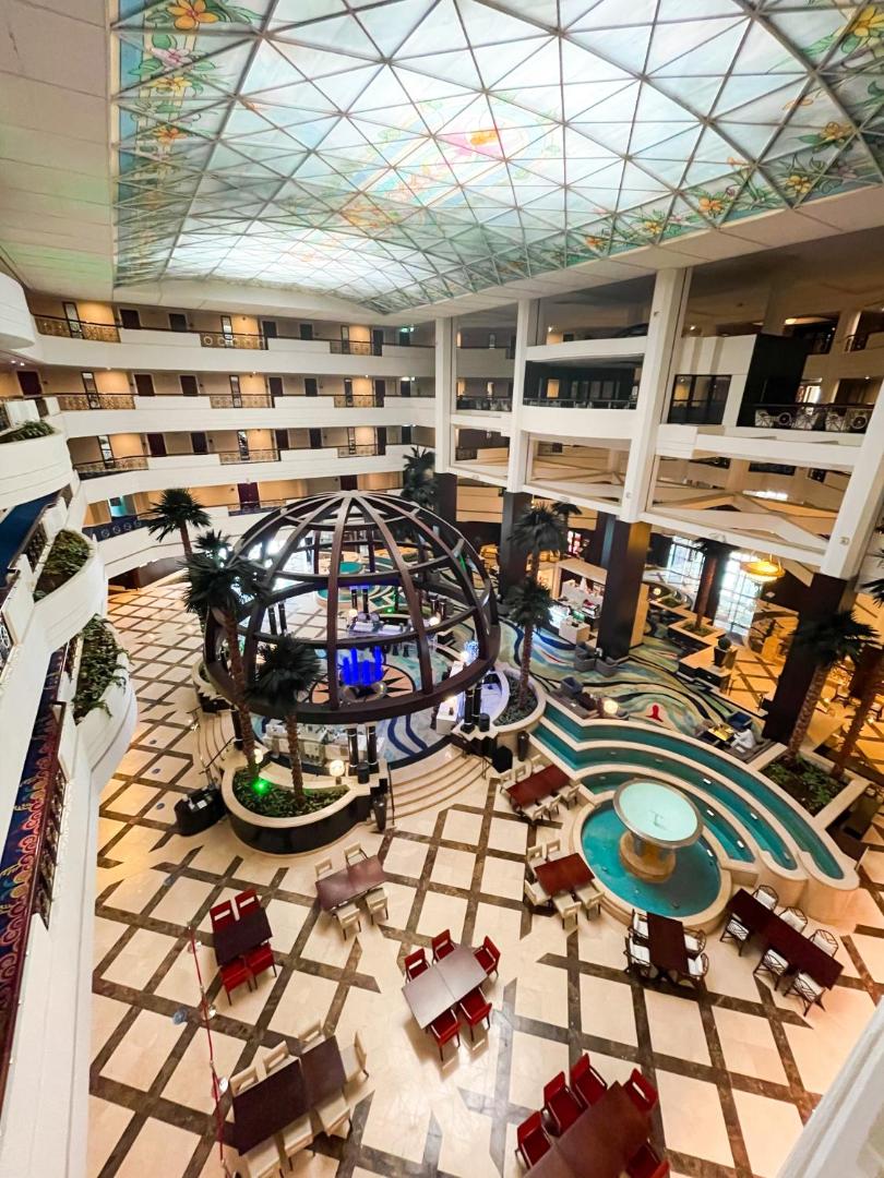 Mövenpick Dubai Grand Al Bustan