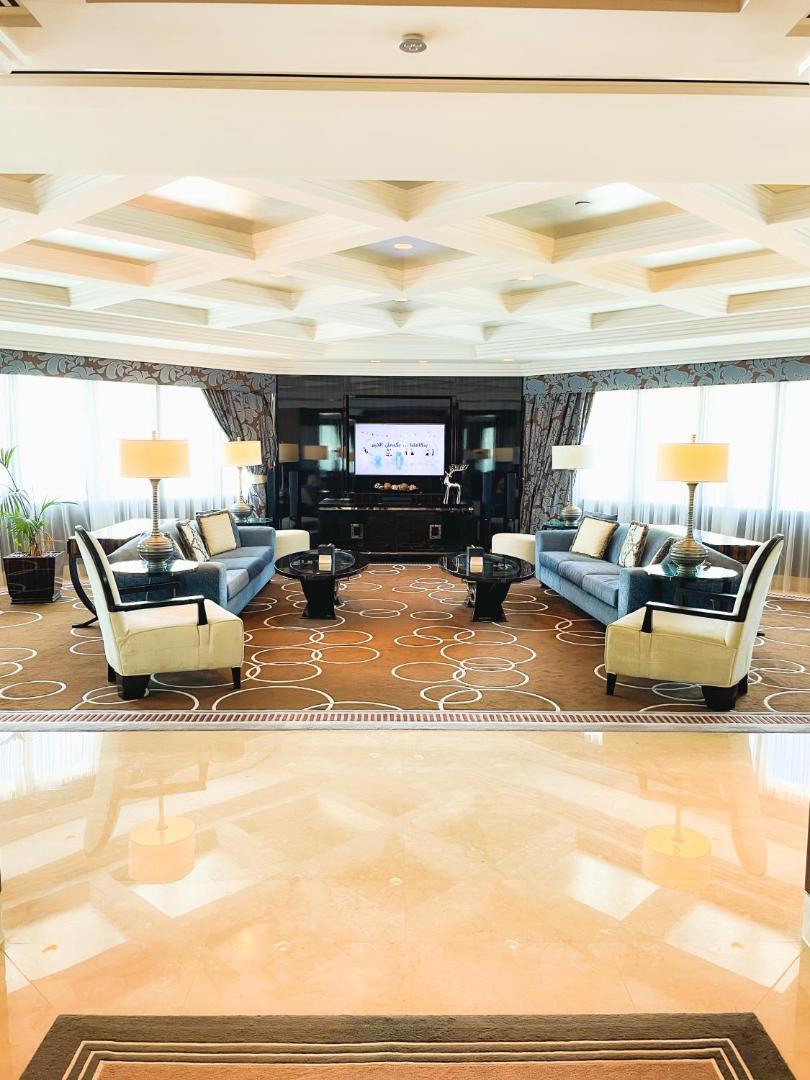 Mövenpick Dubai Grand Al Bustan