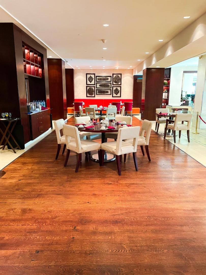 Mövenpick Dubai Grand Al Bustan