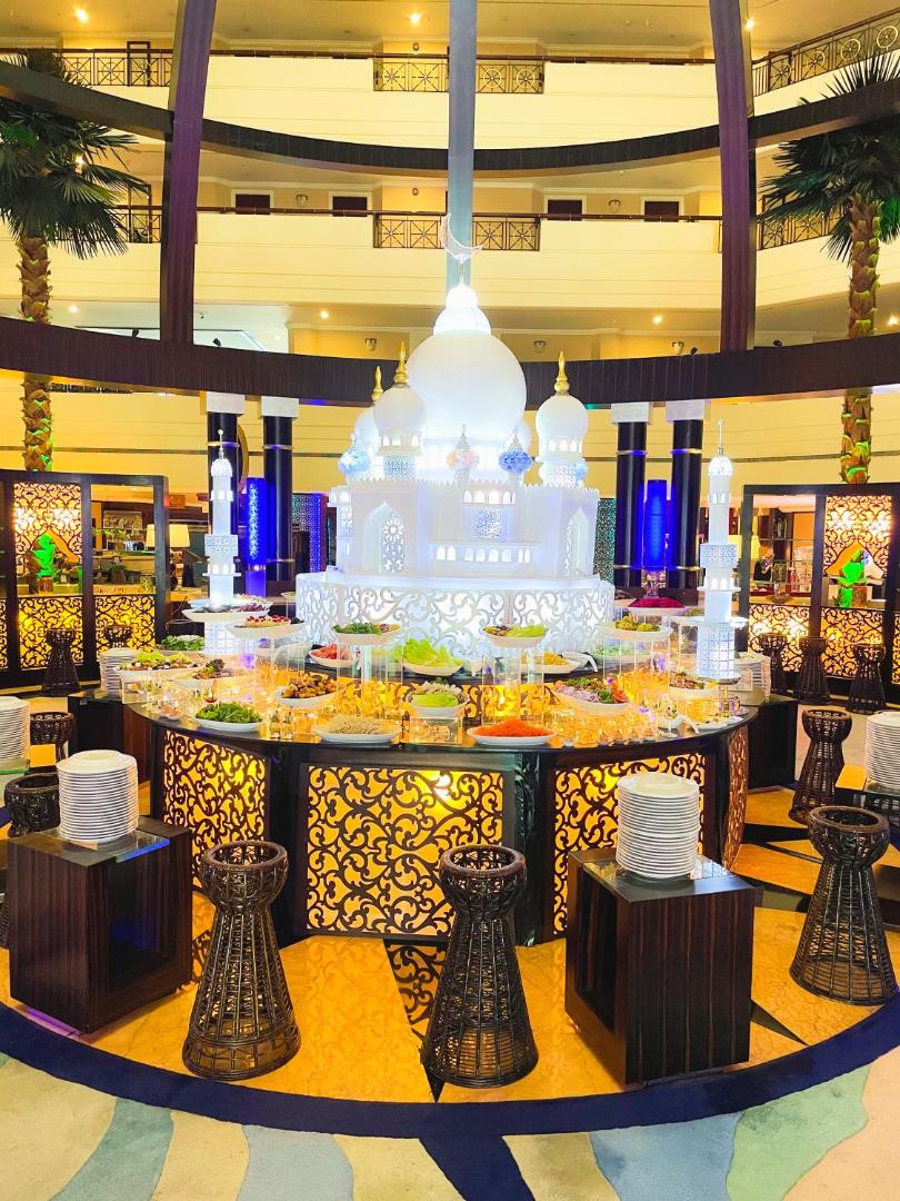 Mövenpick Dubai Grand Al Bustan