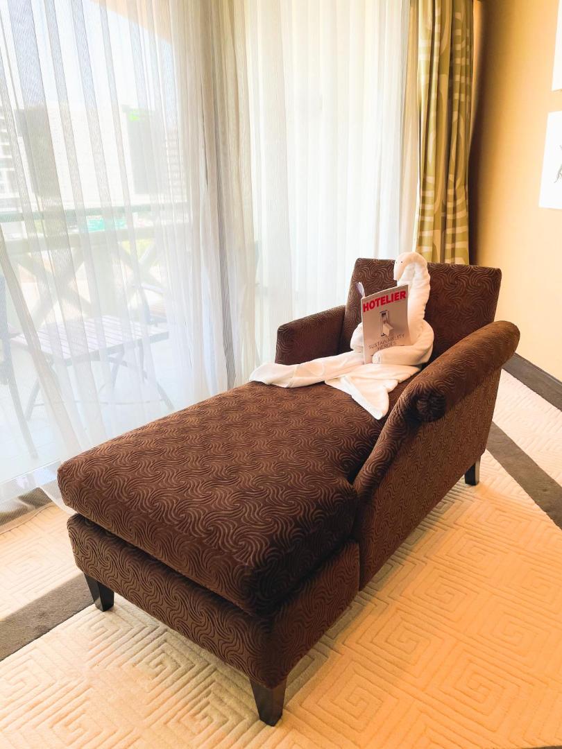 Mövenpick Dubai Grand Al Bustan