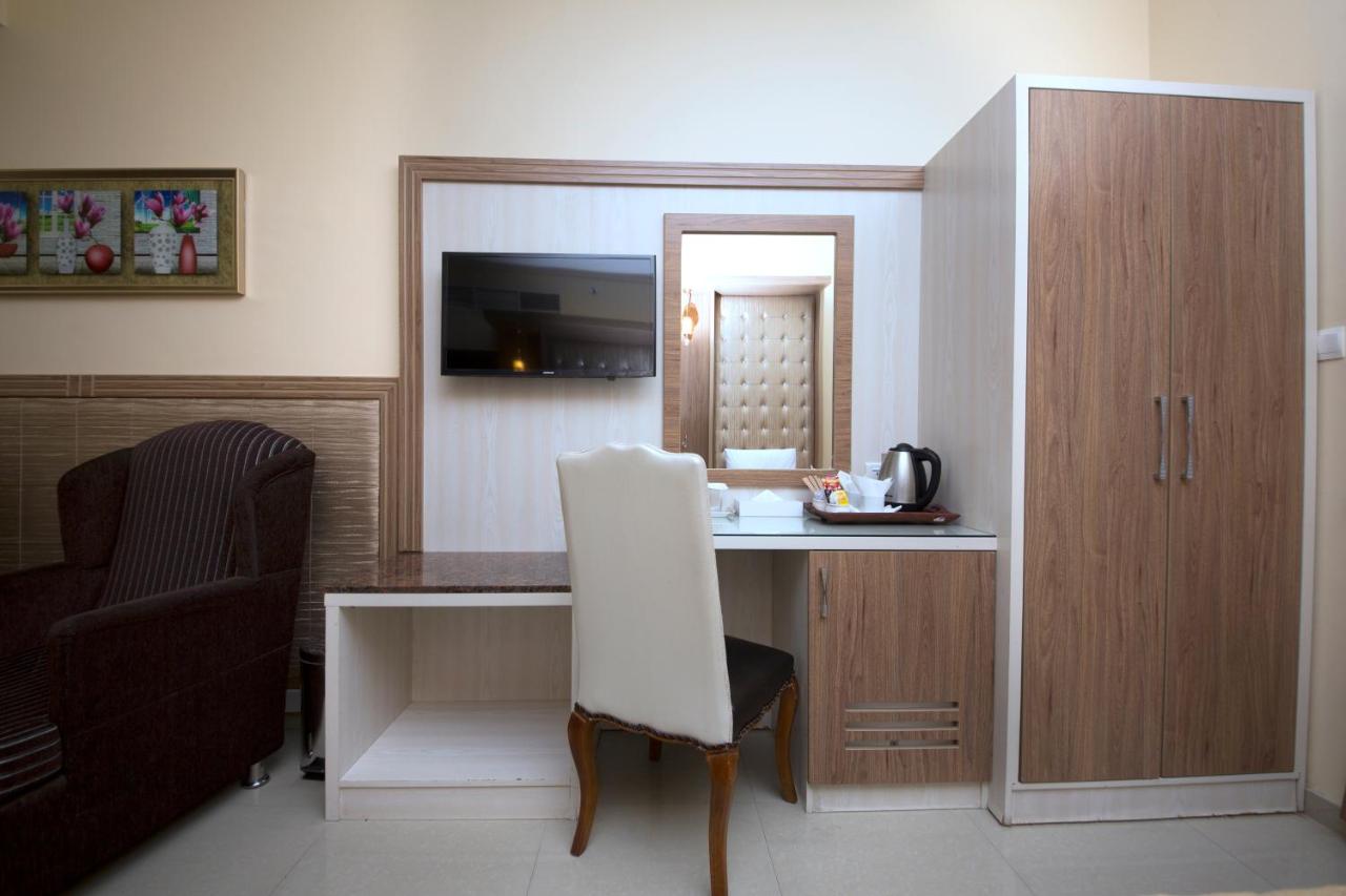 Naif Fort Hotel