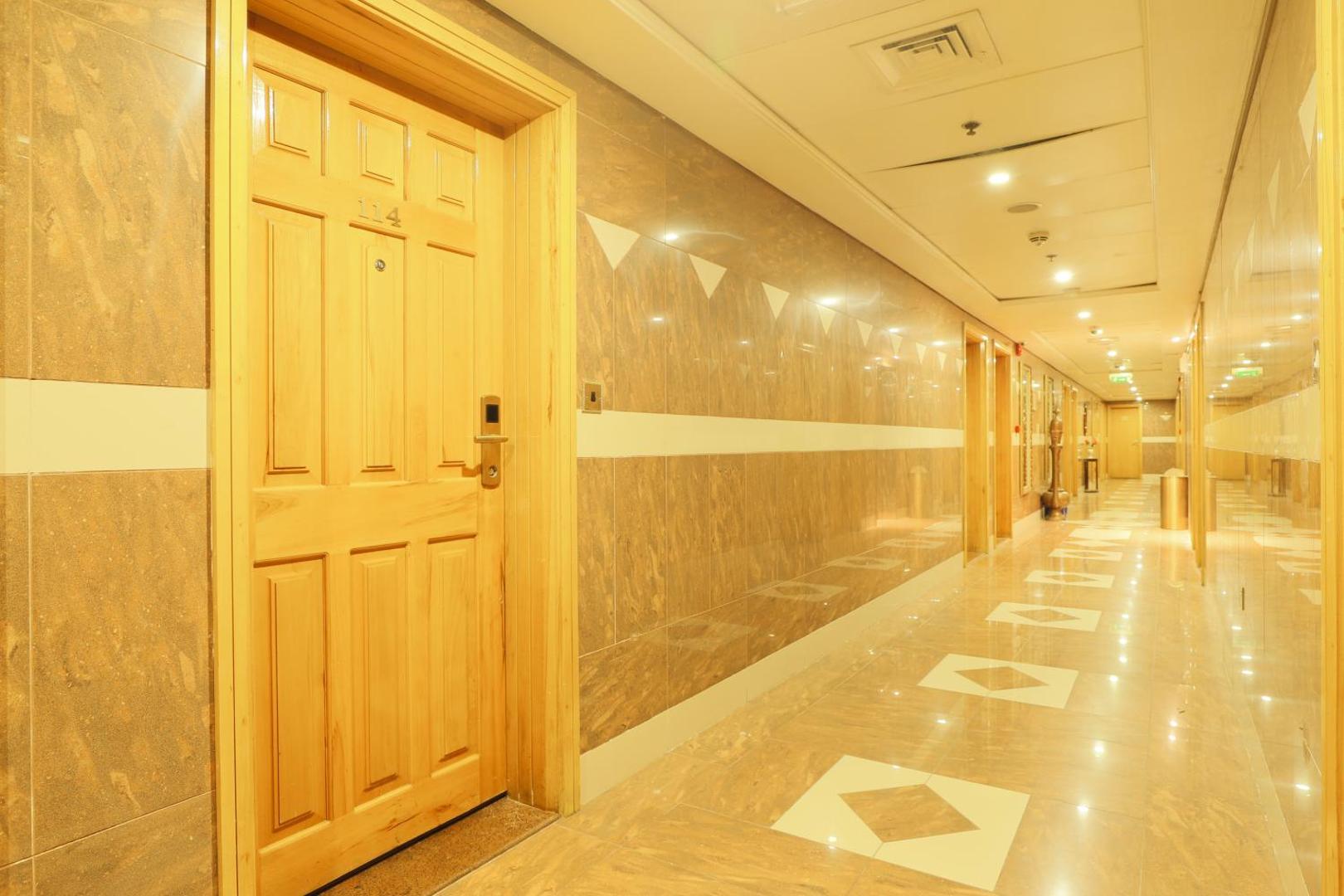 New California Hotel