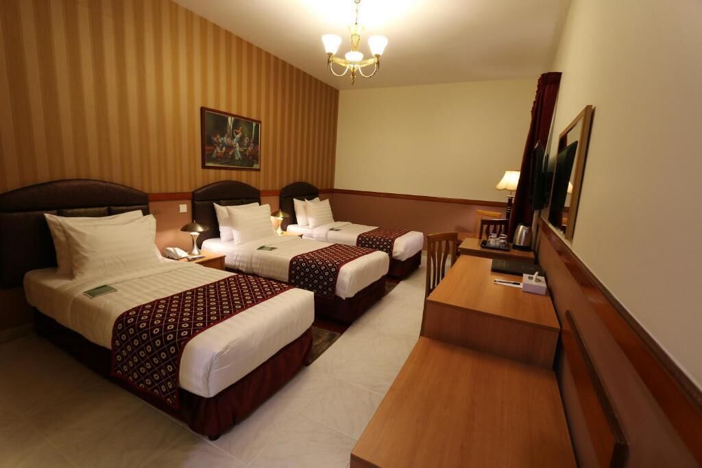 New California Hotel