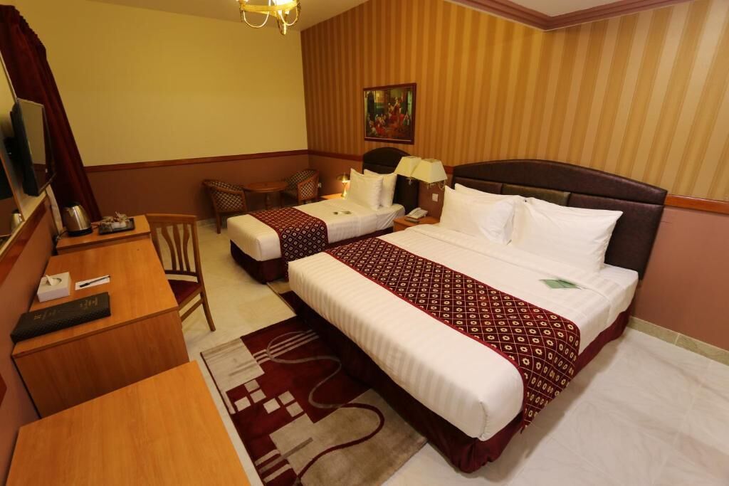 New California Hotel