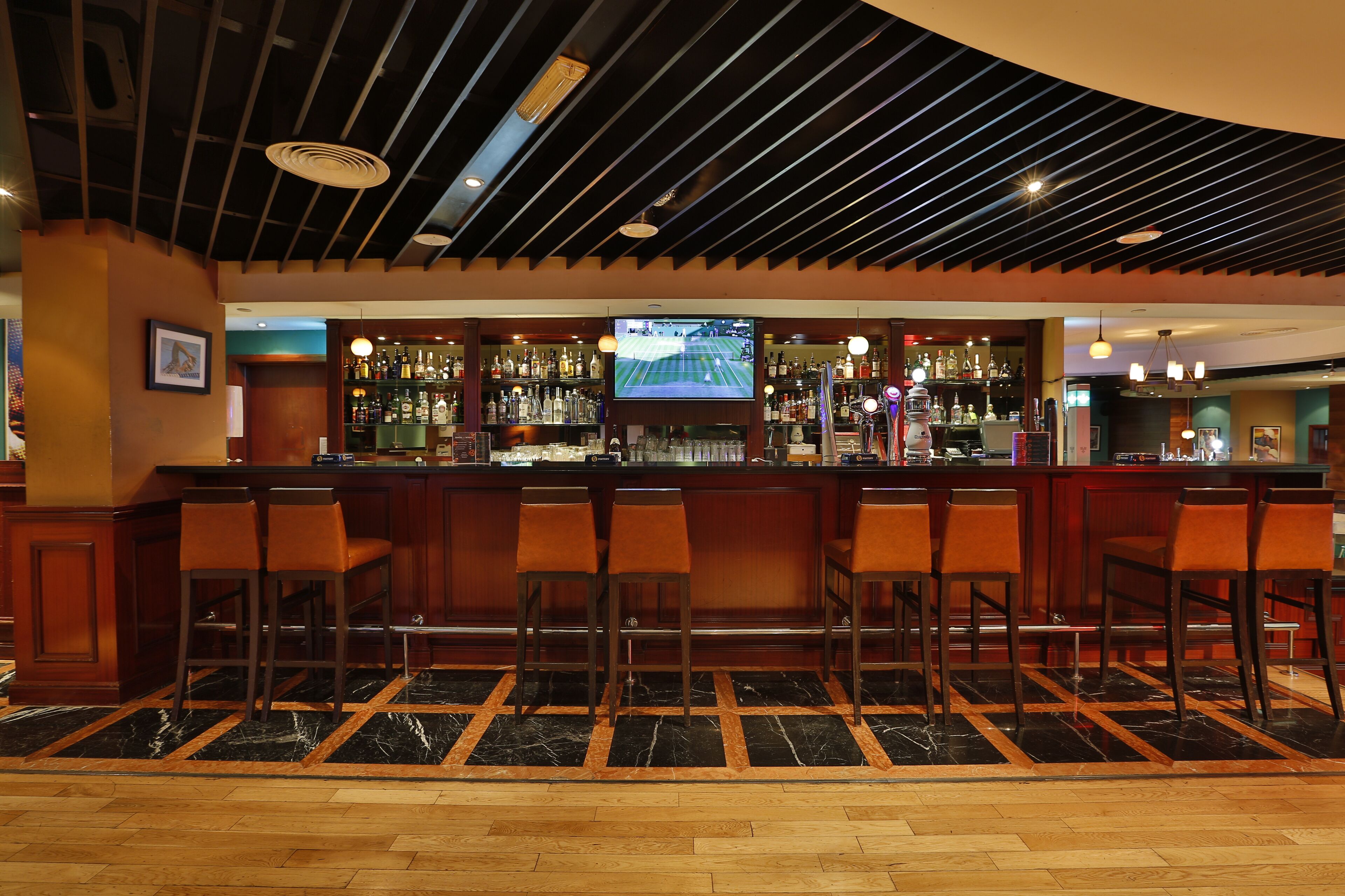Park Regis Kris Kin Hotel