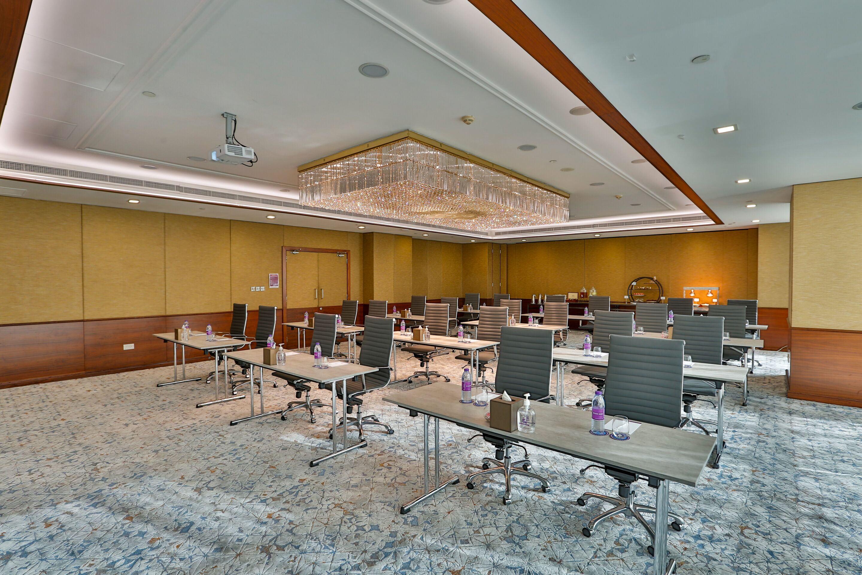 Park Regis Kris Kin Hotel