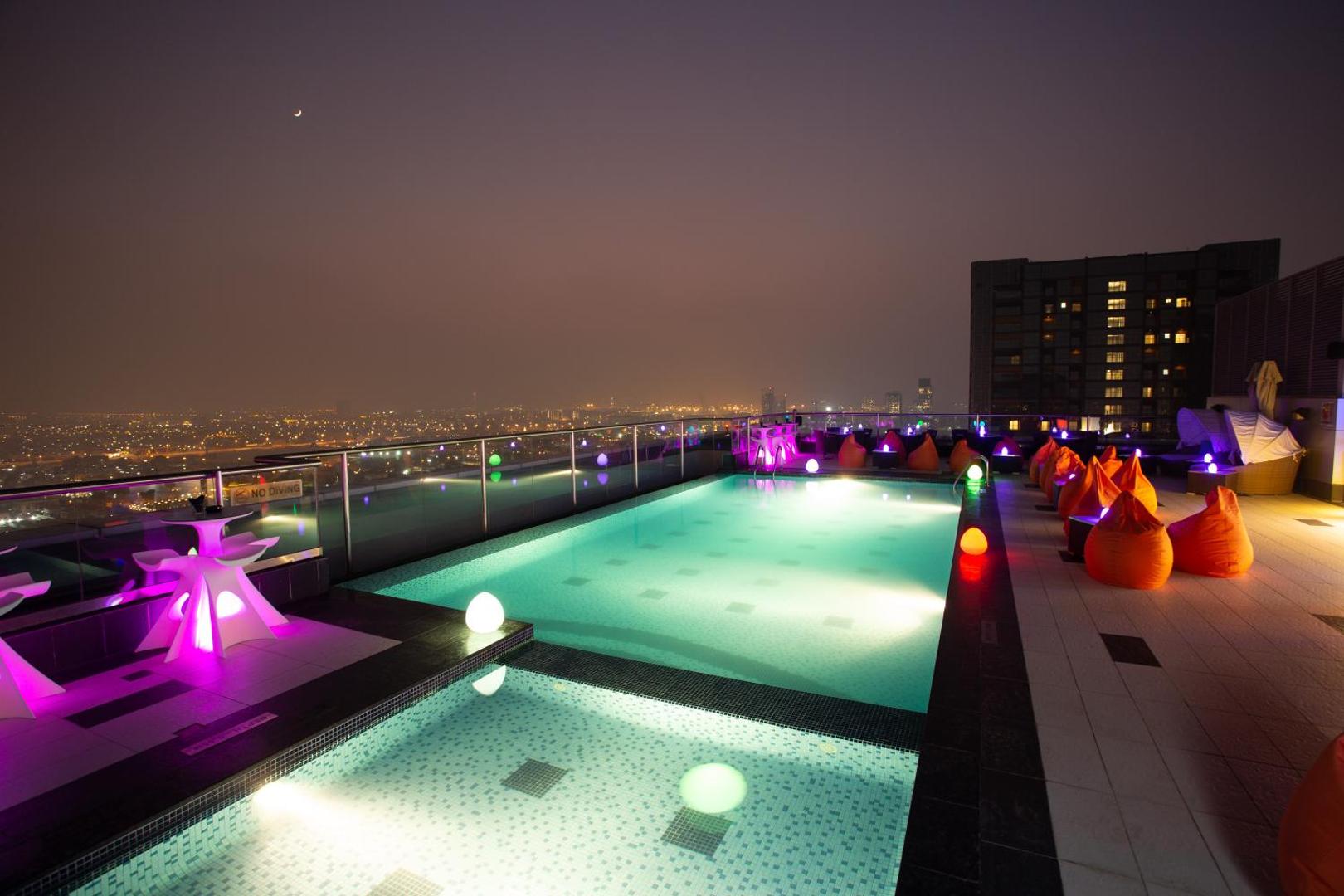 Park Regis Kris Kin Hotel