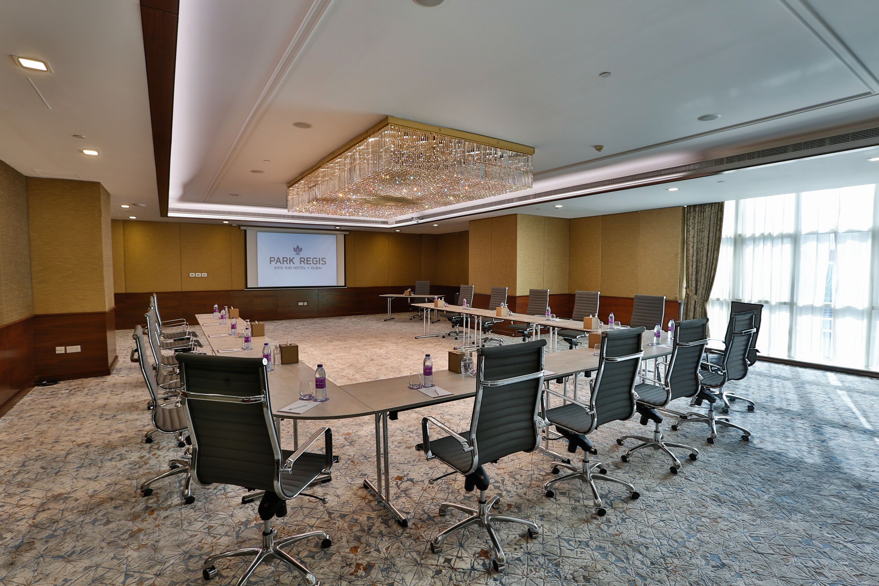 Park Regis Kris Kin Hotel