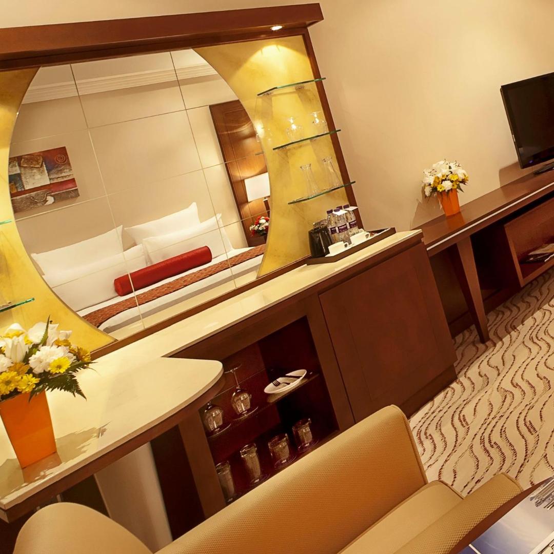Park Regis Kris Kin Hotel