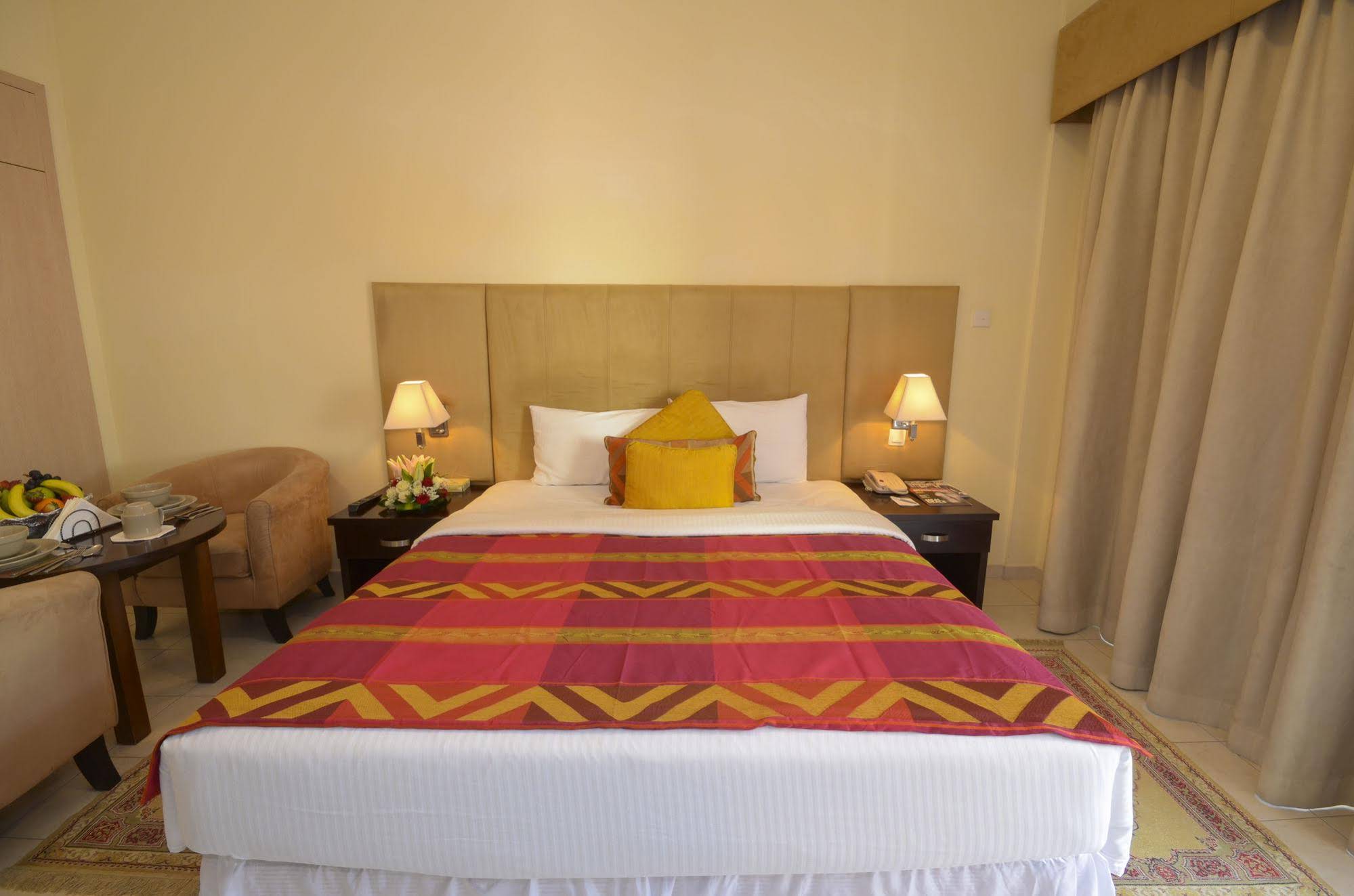 Parkside Suites - Discovery Gardens