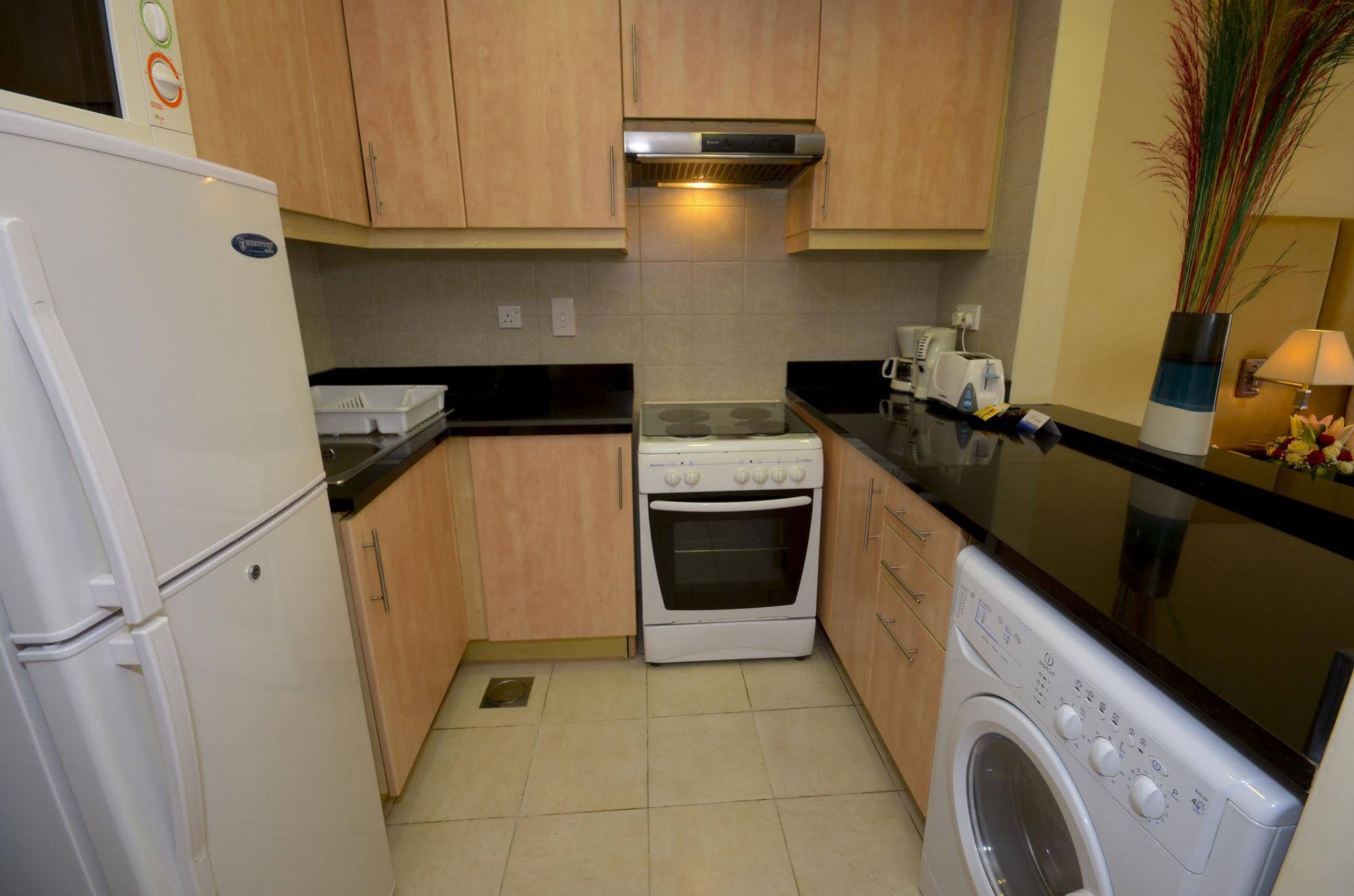 Parkside Suites - Discovery Gardens
