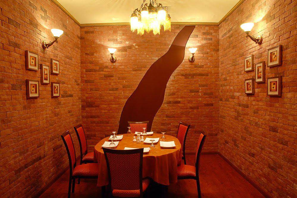 Phoenix Hotel