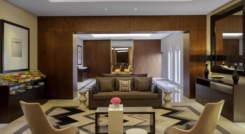 Pullman Dubai Creek City Centre Hotel