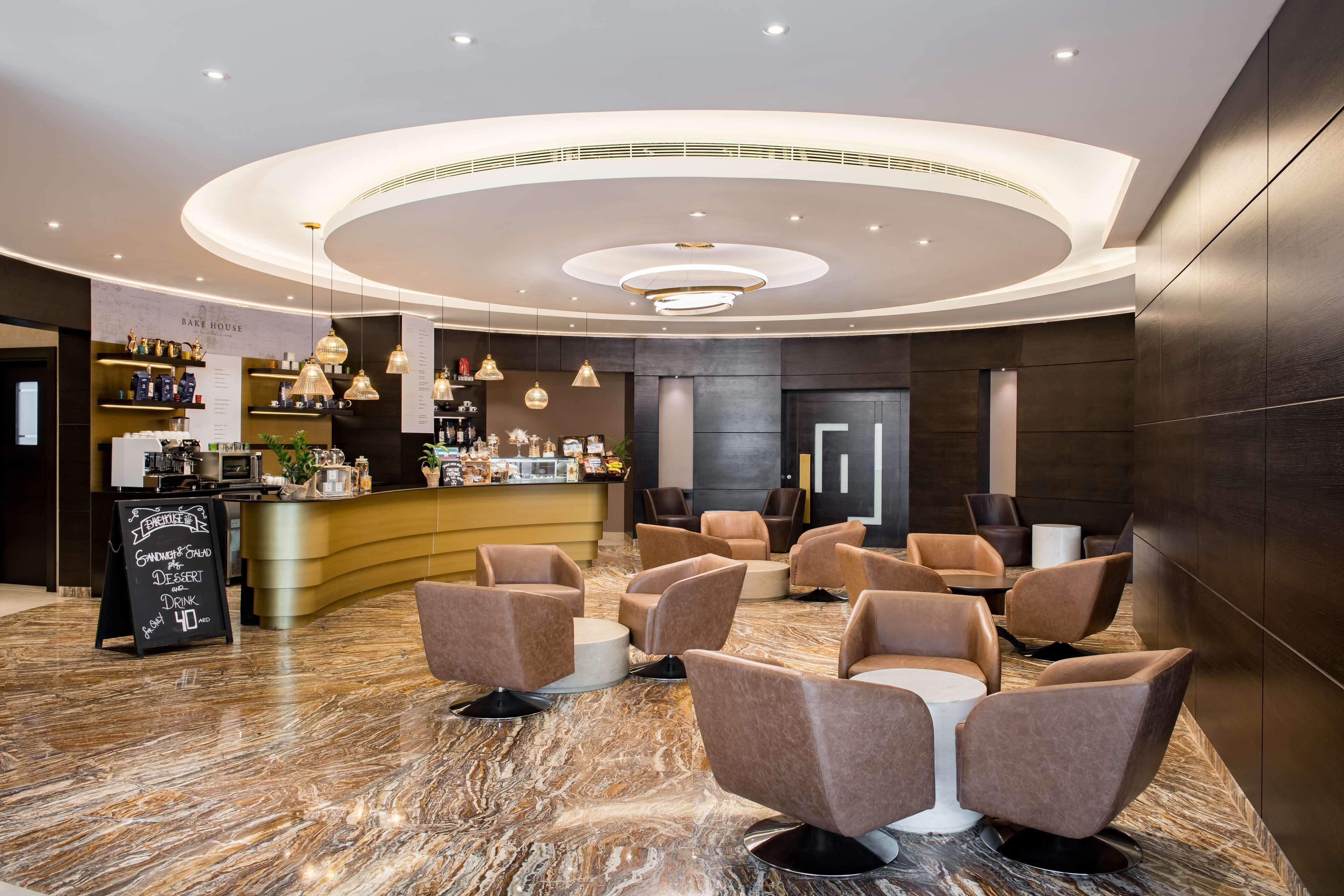 Radisson Blu Hotel, Dubai Canal View