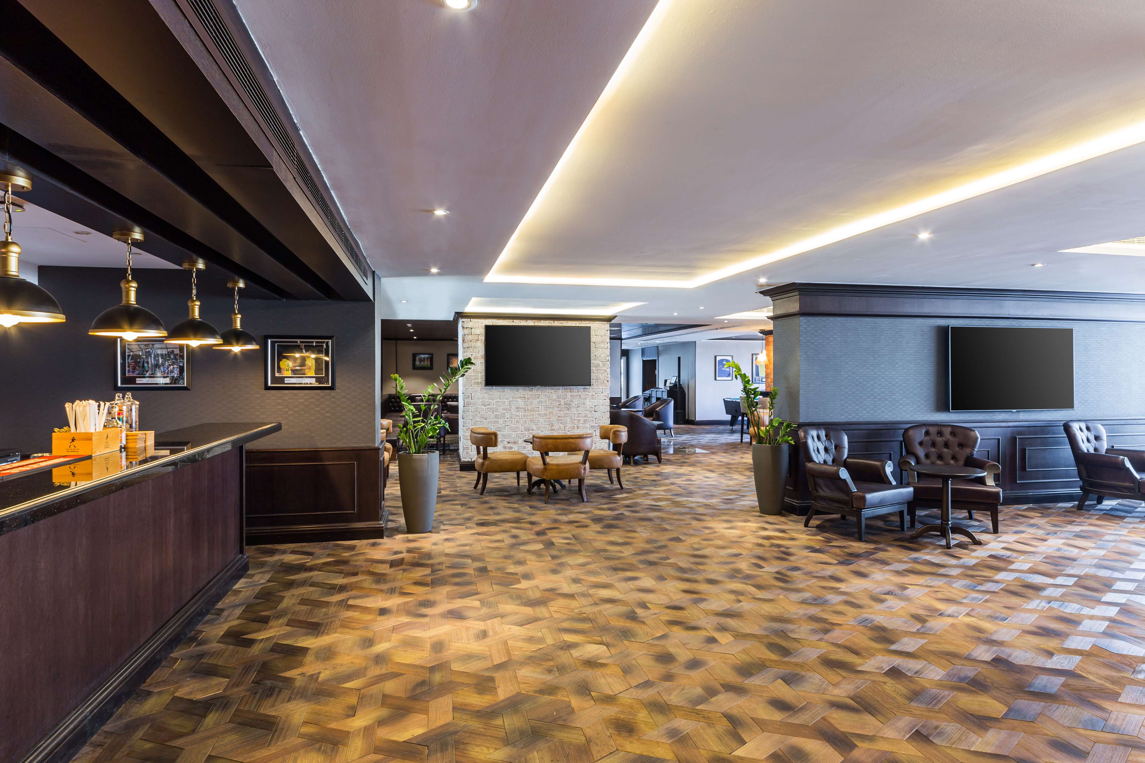 Radisson Blu Hotel, Dubai Canal View