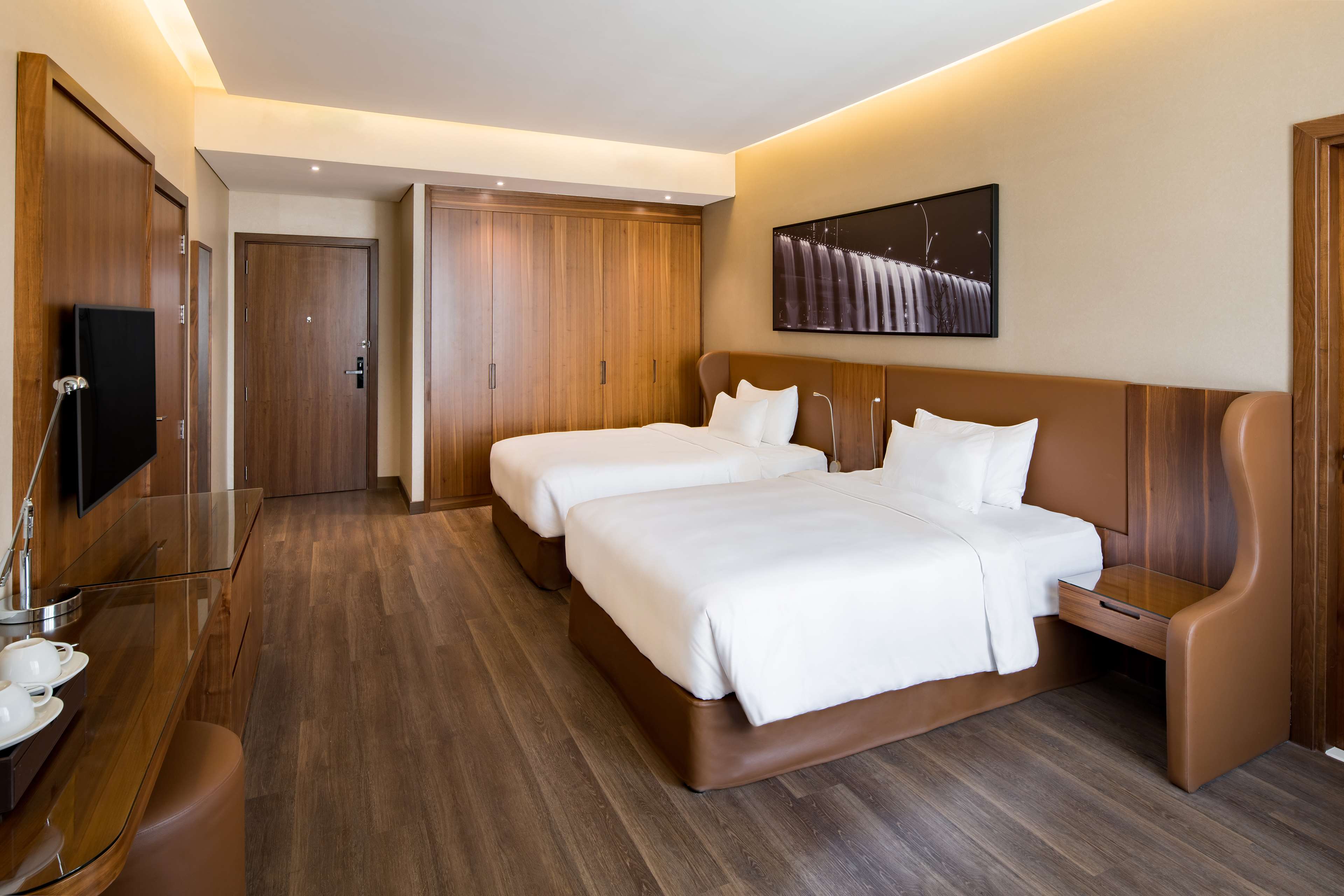 Radisson Blu Hotel, Dubai Canal View