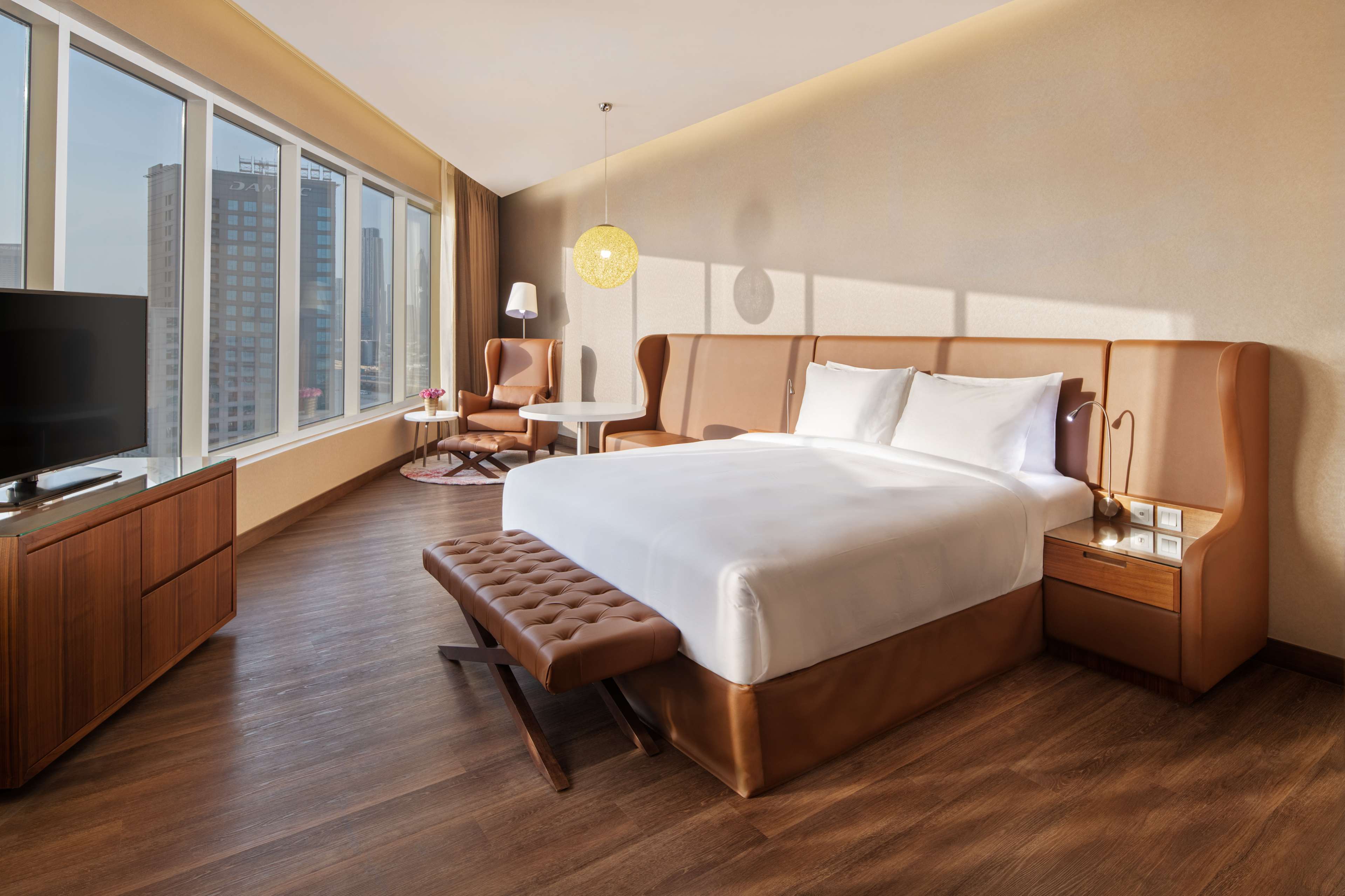 Radisson Blu Hotel, Dubai Canal View