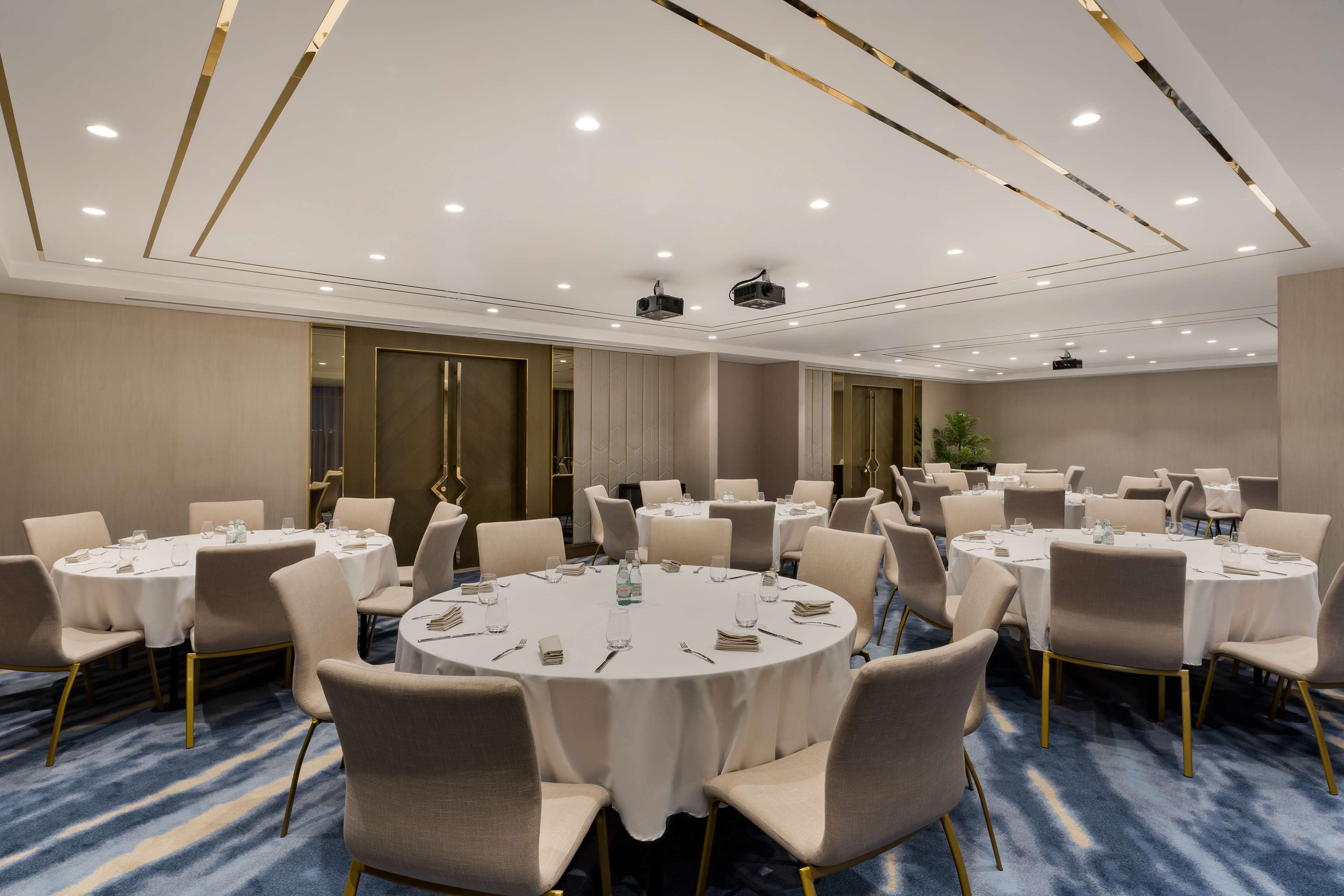 Radisson Hotel Dubai DAMAC Hills