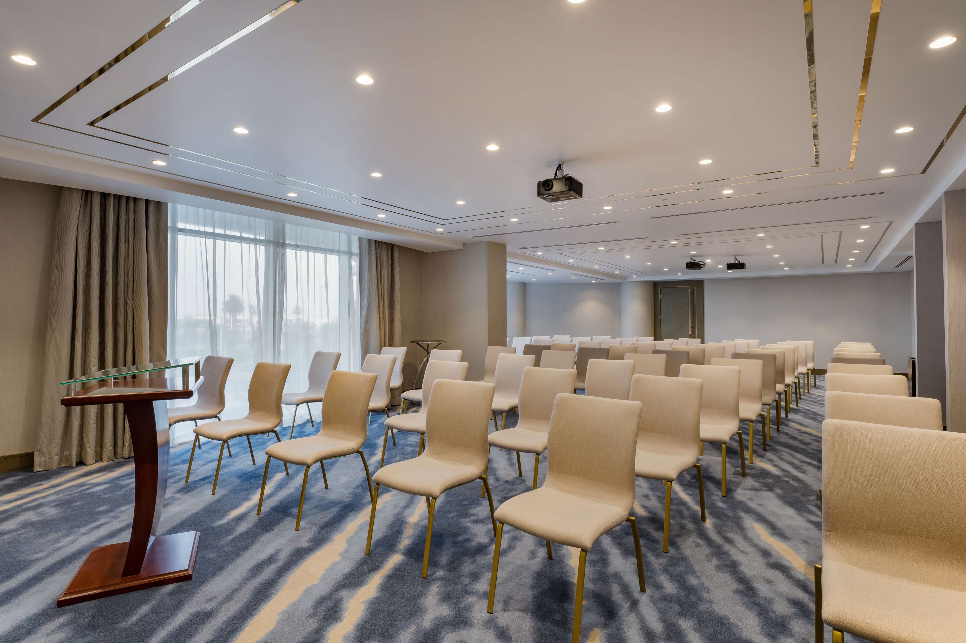 Radisson Hotel Dubai DAMAC Hills