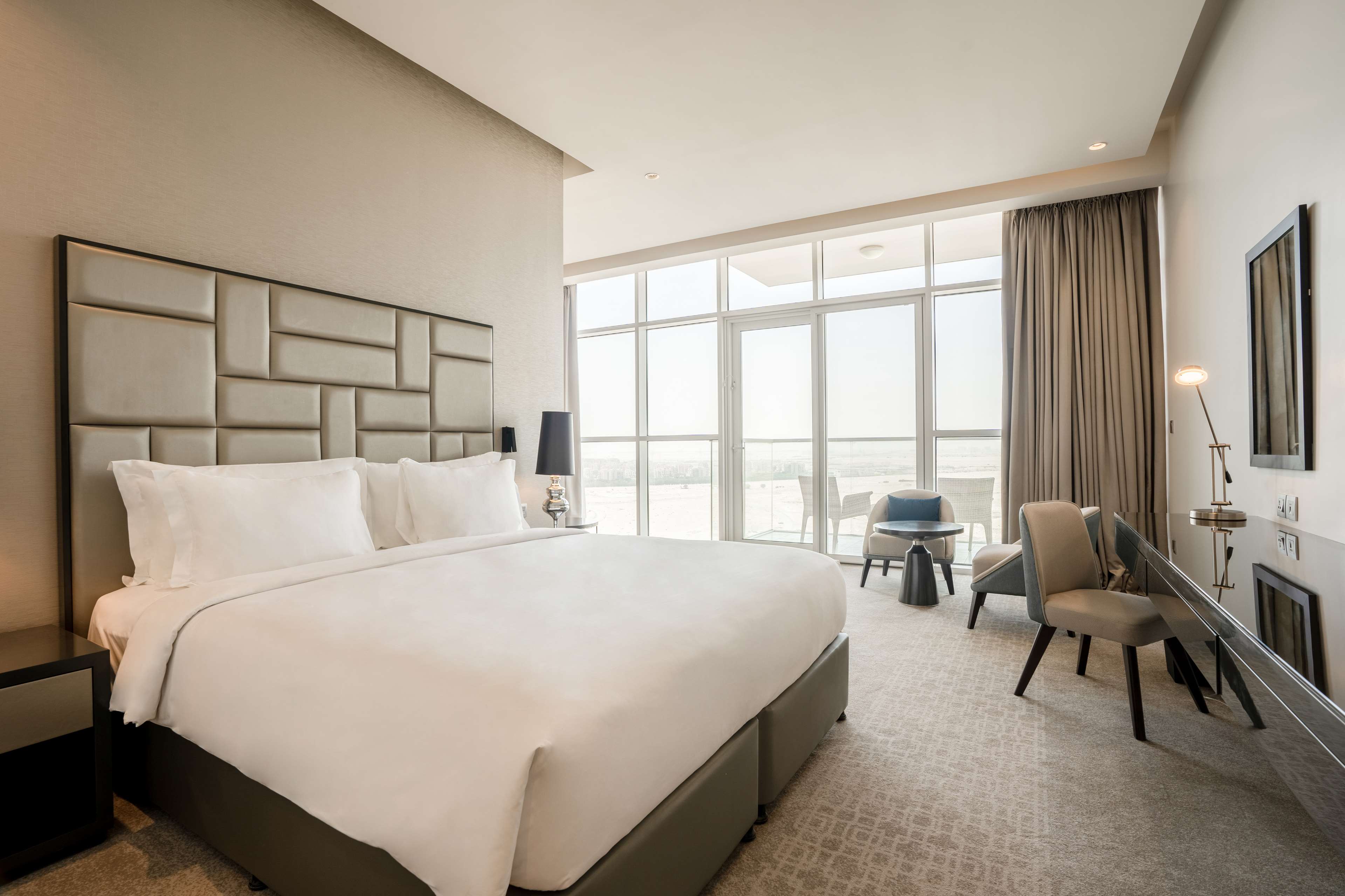 Radisson Hotel Dubai DAMAC Hills