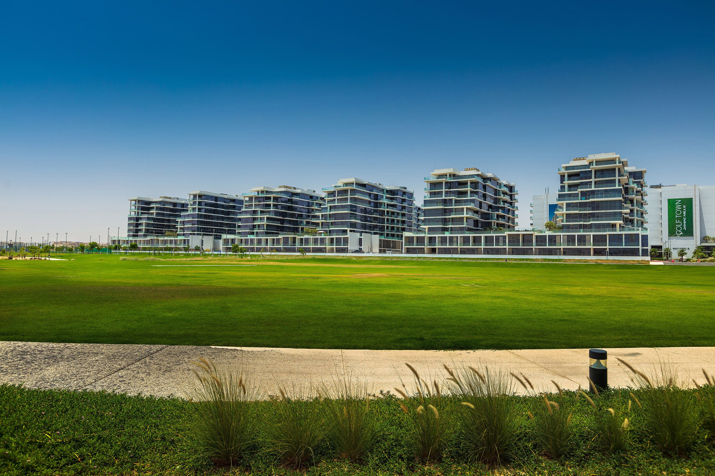 Radisson Hotel Dubai DAMAC Hills