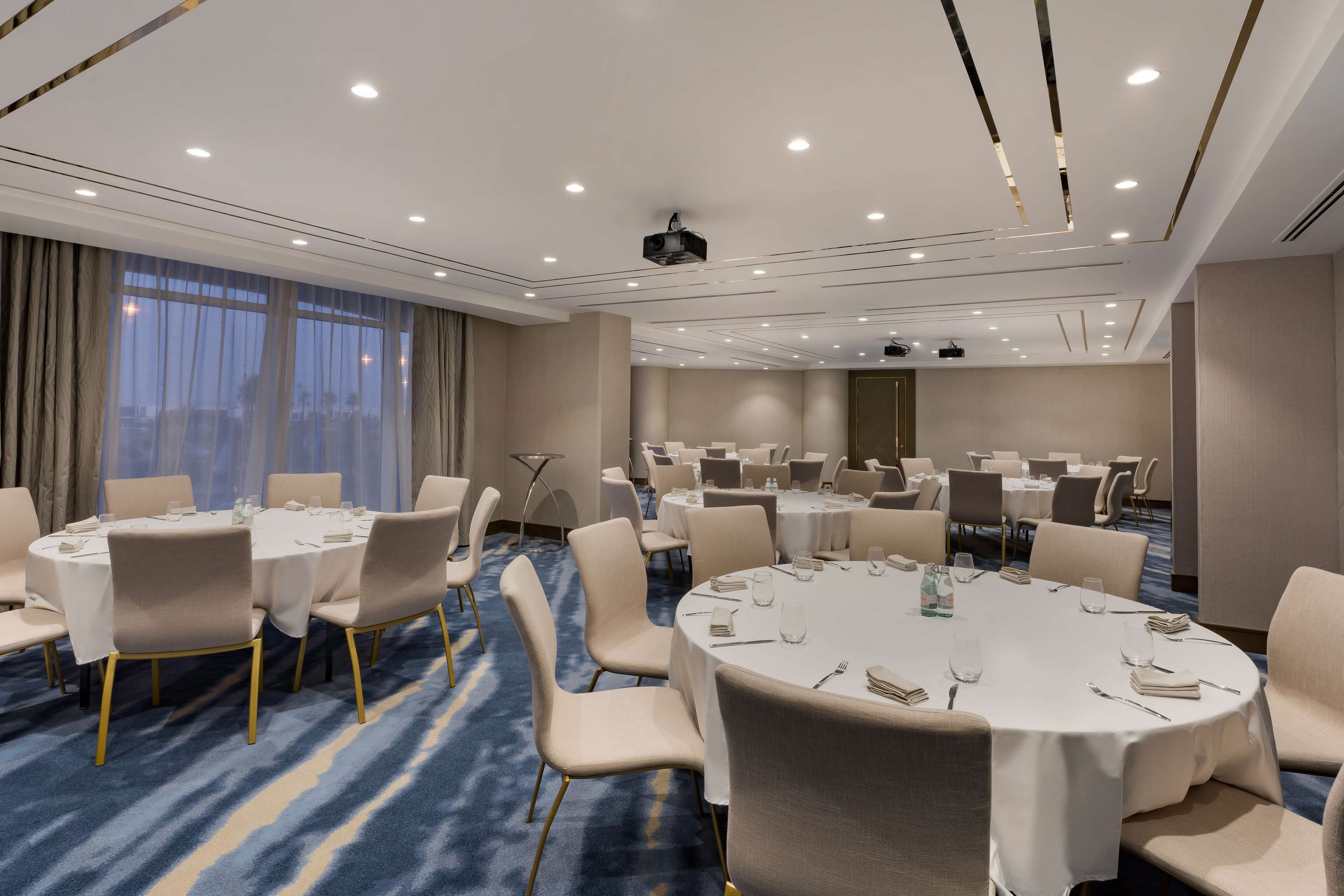 Radisson Hotel Dubai DAMAC Hills
