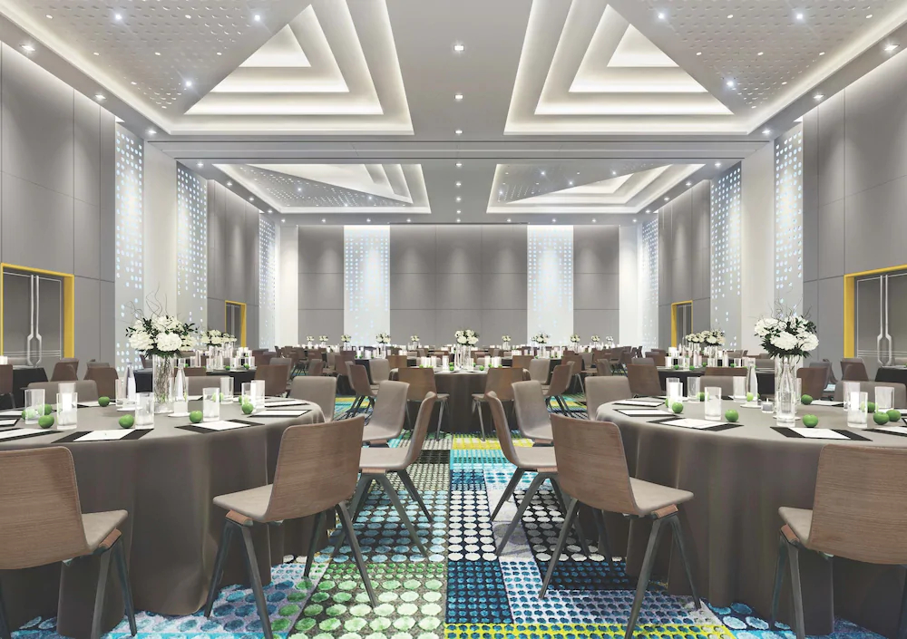 Radisson RED Hotel Dubai Silicon Oasis