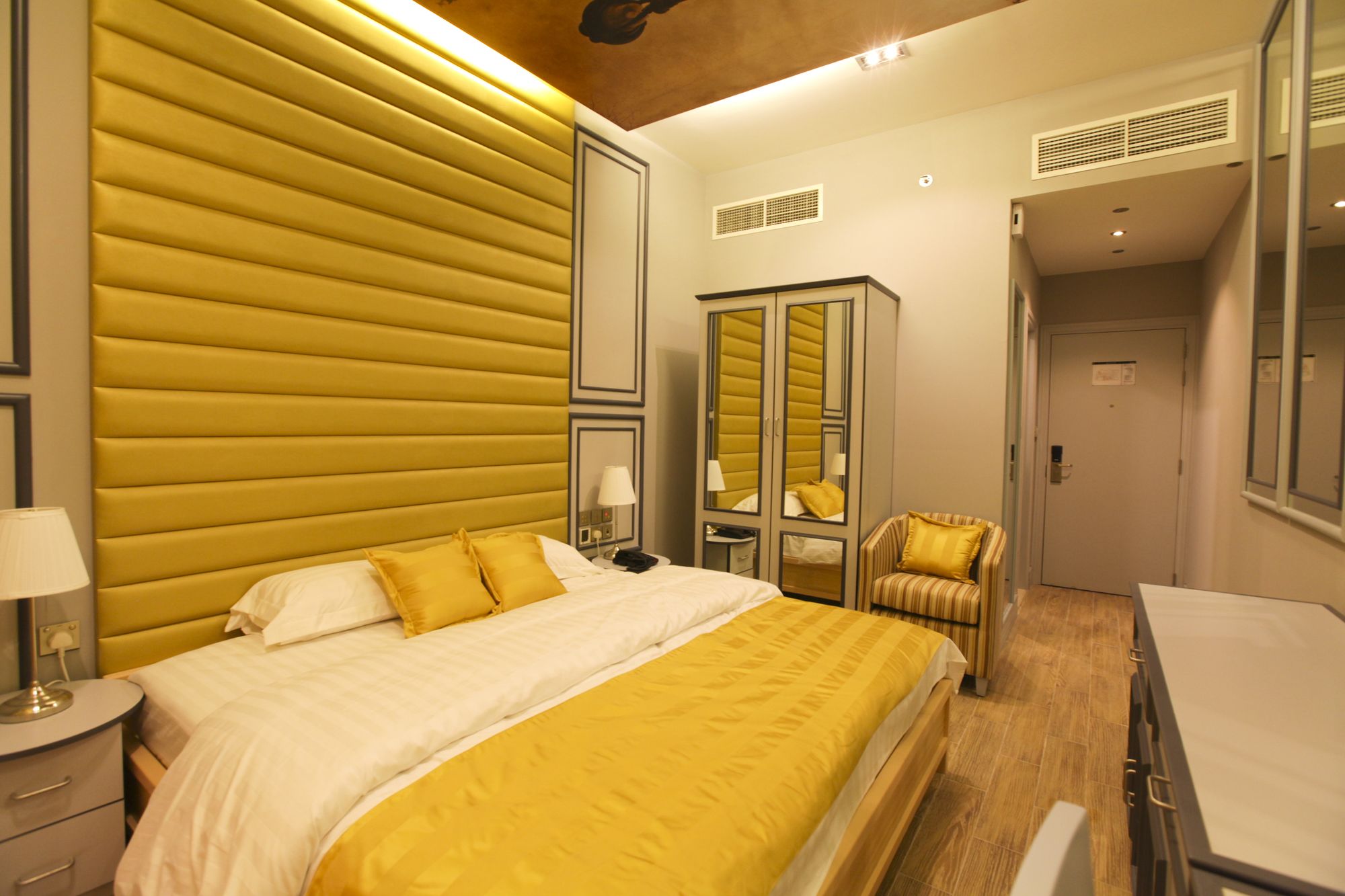 Palette Royal Reflections Hotel and Spa Dubai