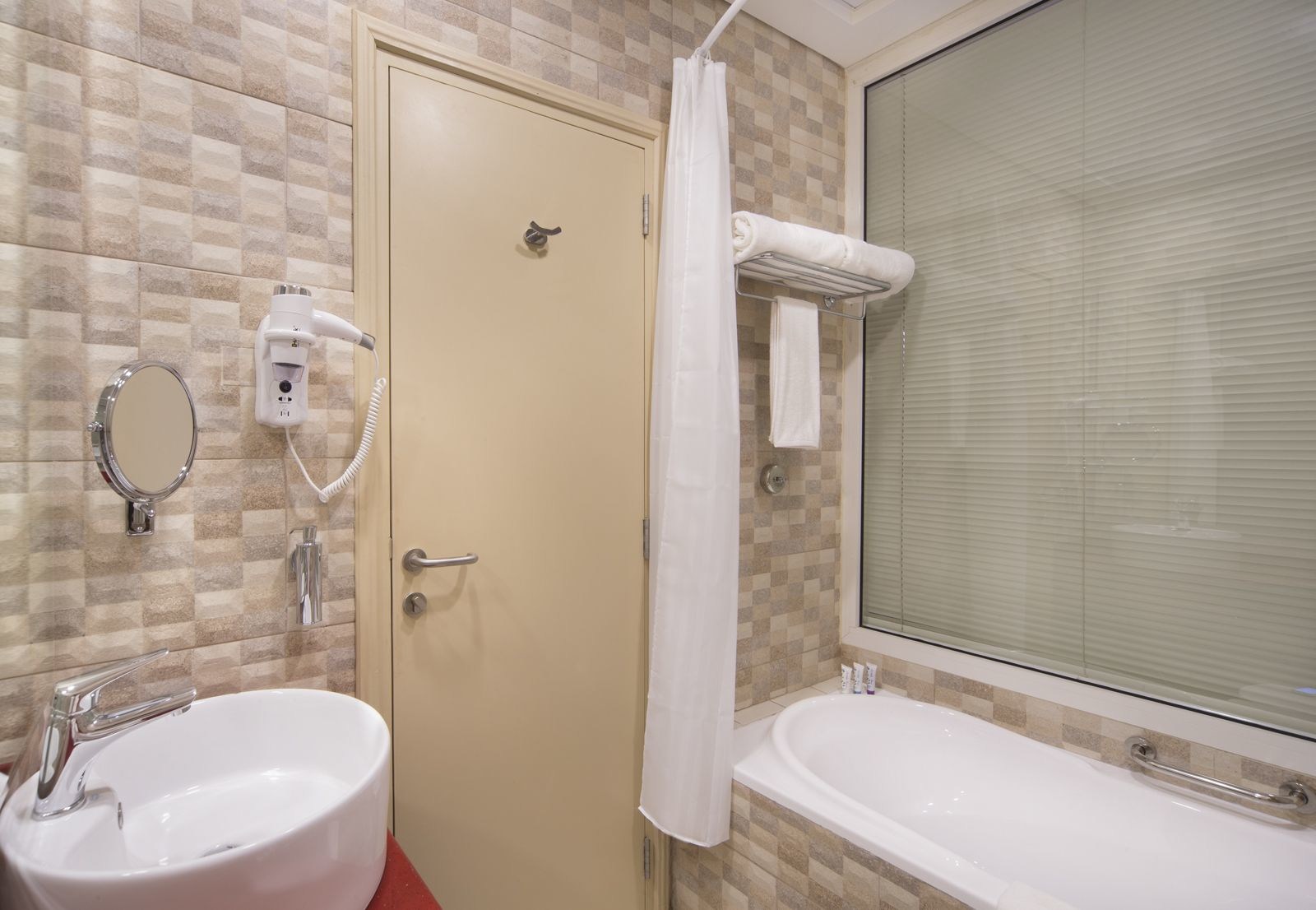Palette Royal Reflections Hotel and Spa Dubai