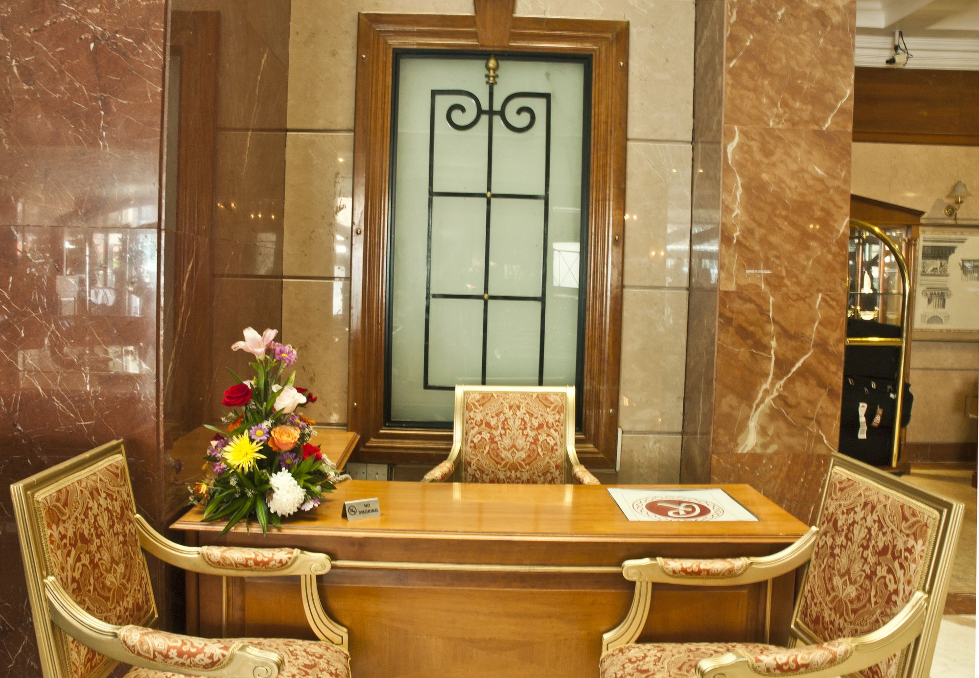 Regent Palace Hotel