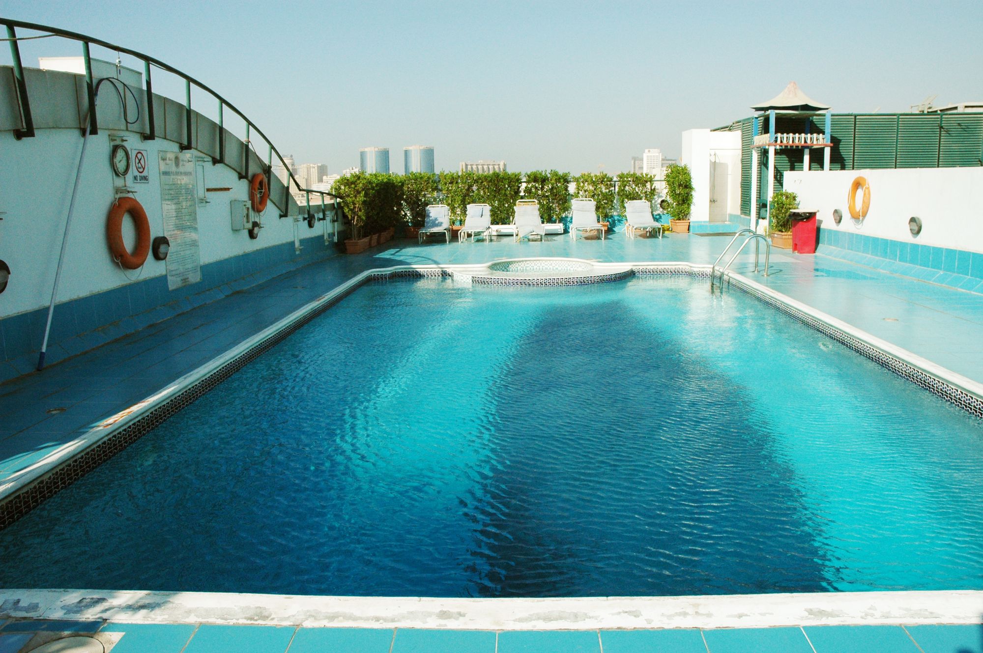 Regent Palace Hotel