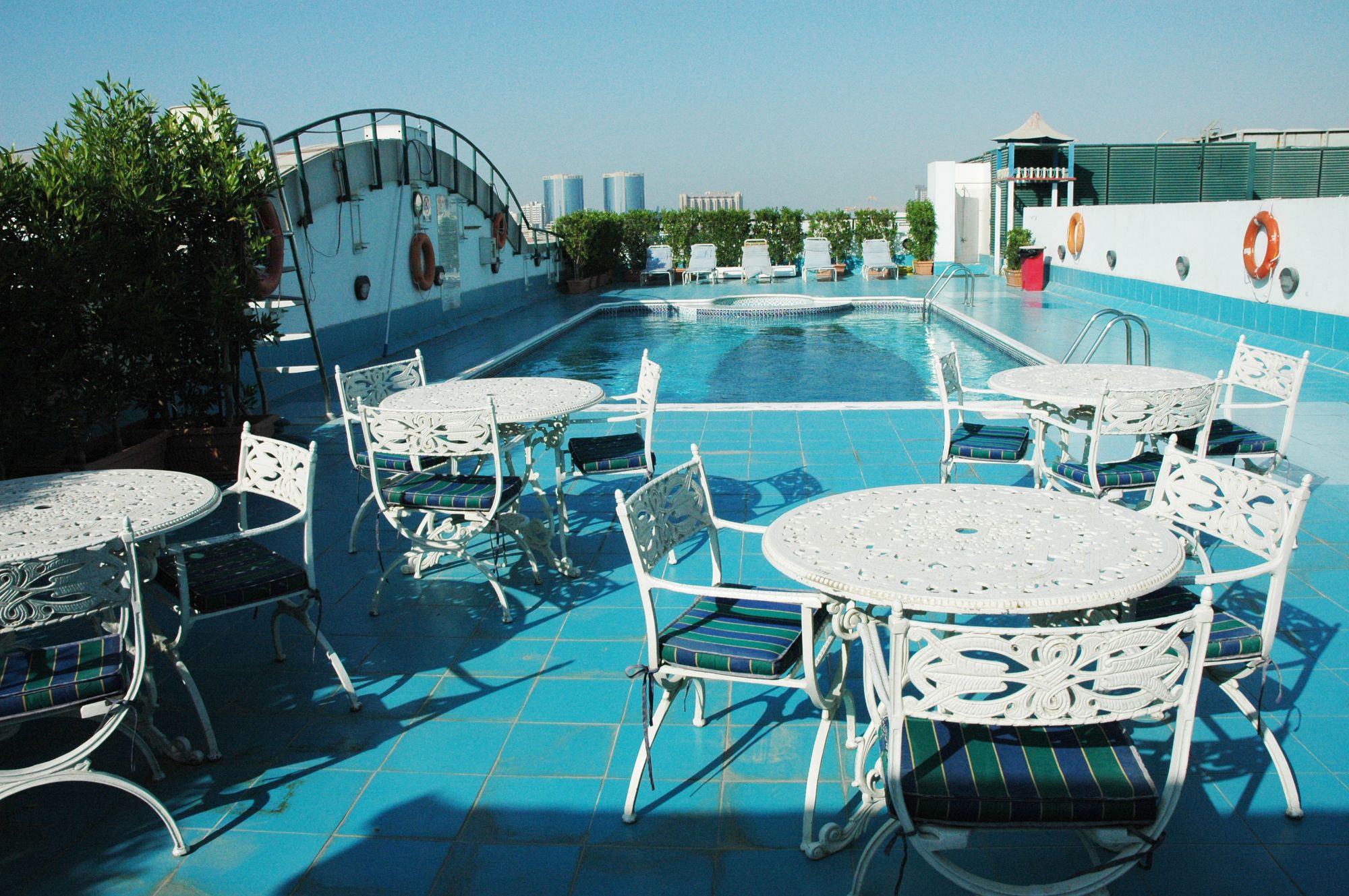 Regent Palace Hotel