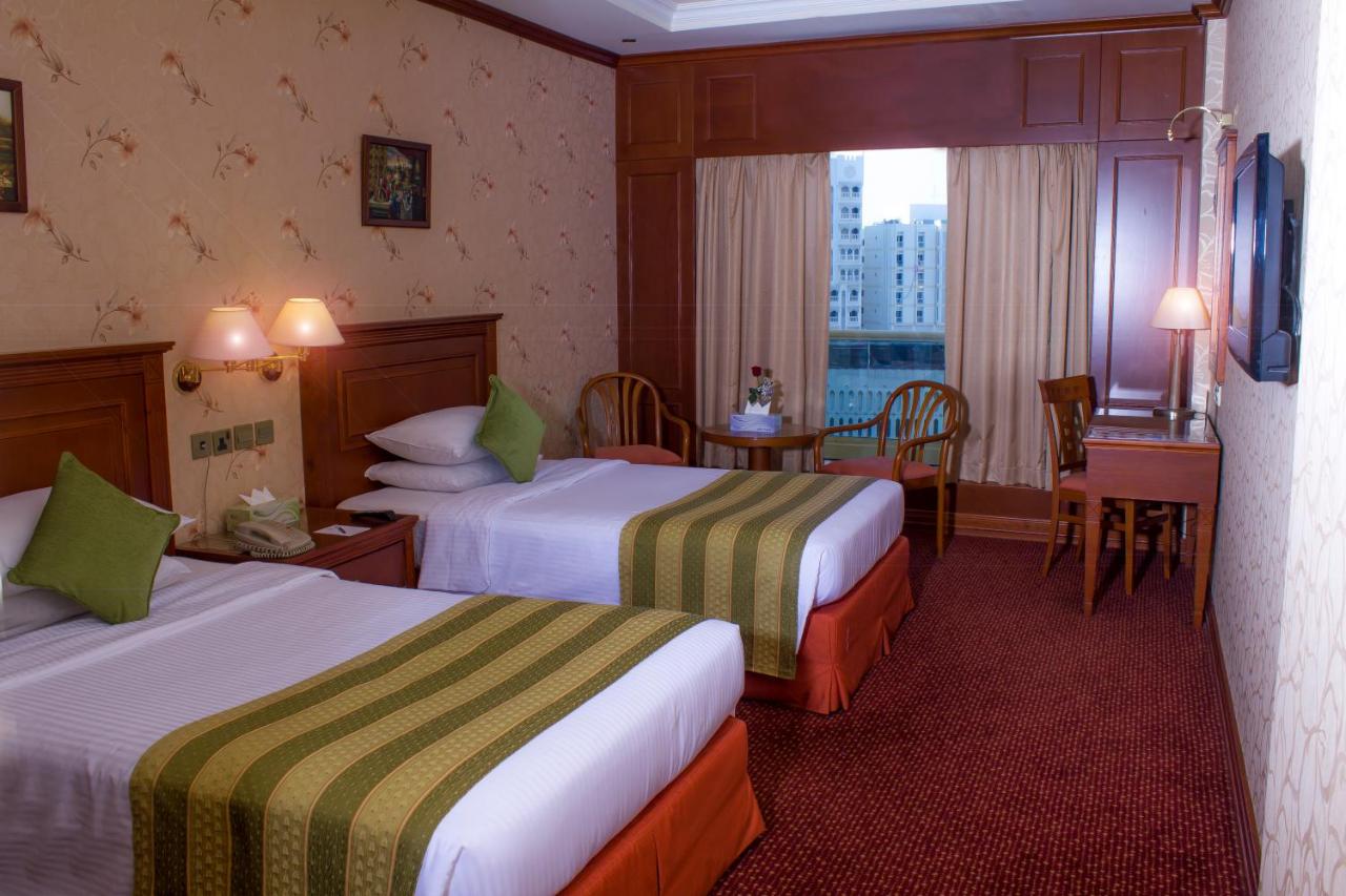 Riviera Hotel