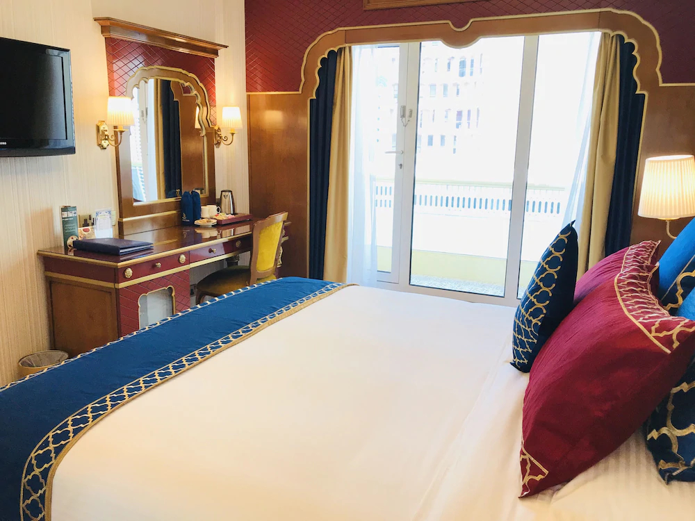 Riviera Hotel
