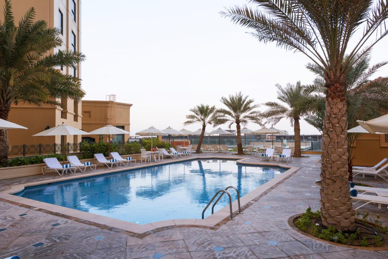 Roda Amwaj Suites