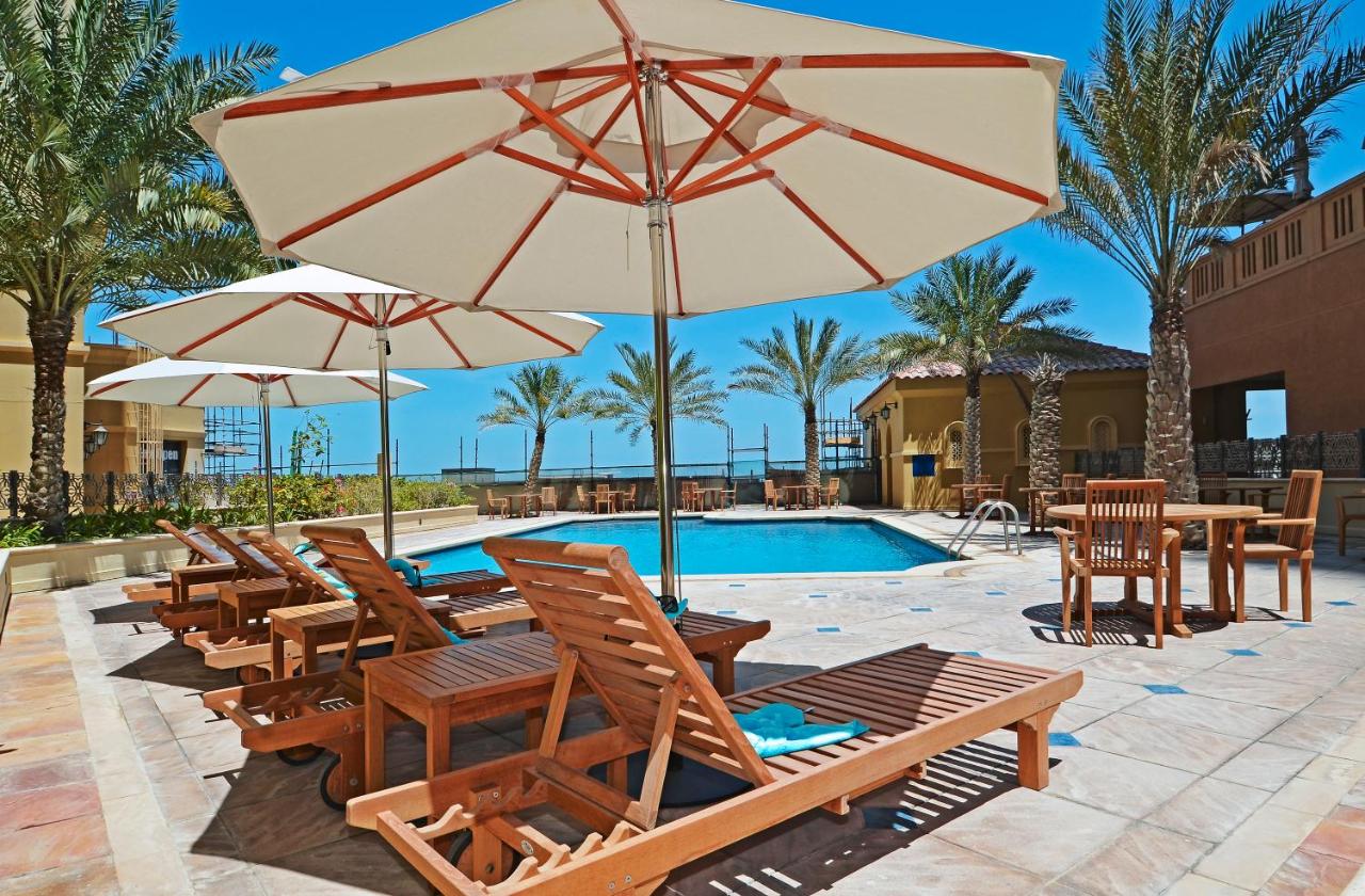 Roda Amwaj Suites