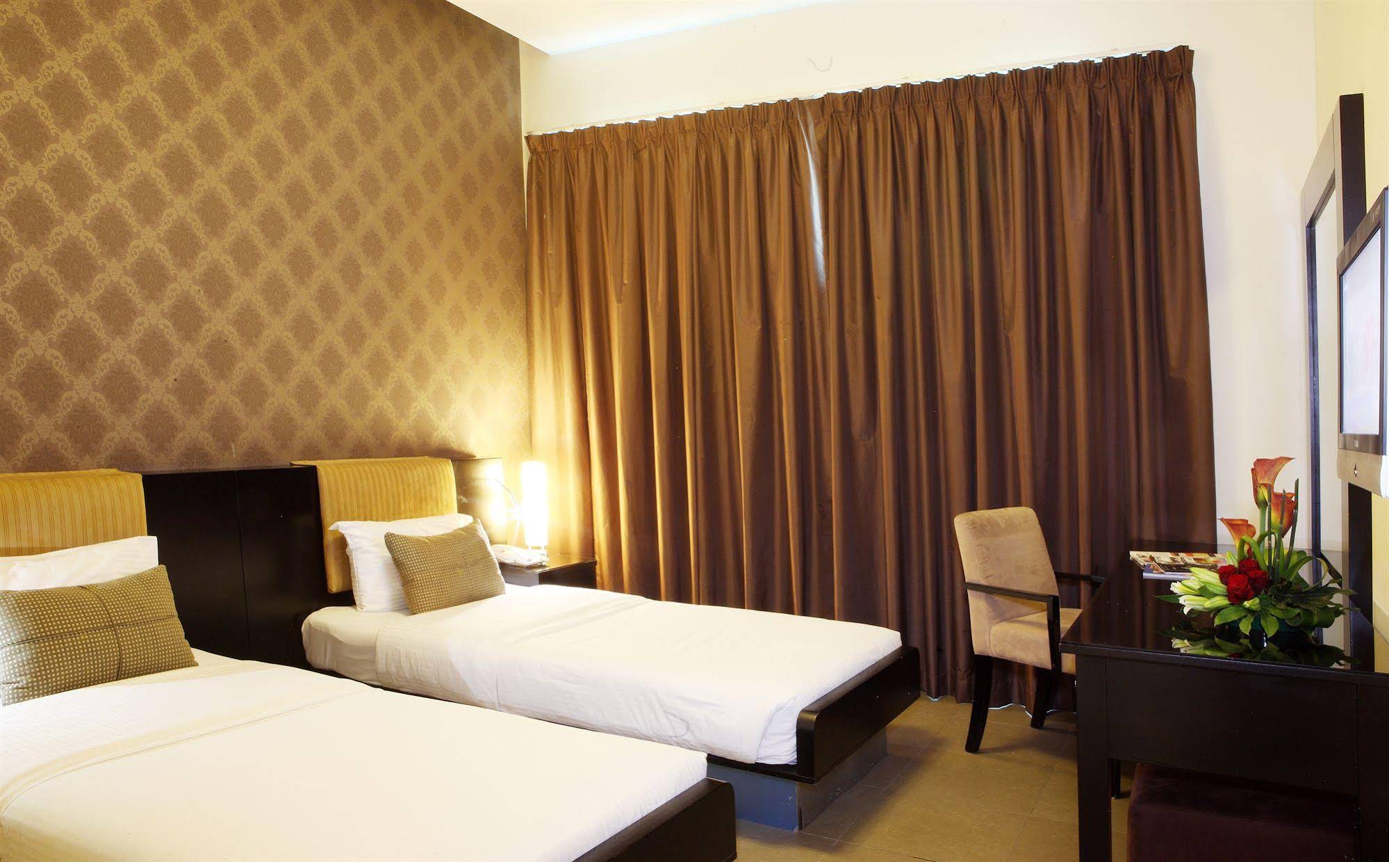 Royal Ascot Hotel Apartment