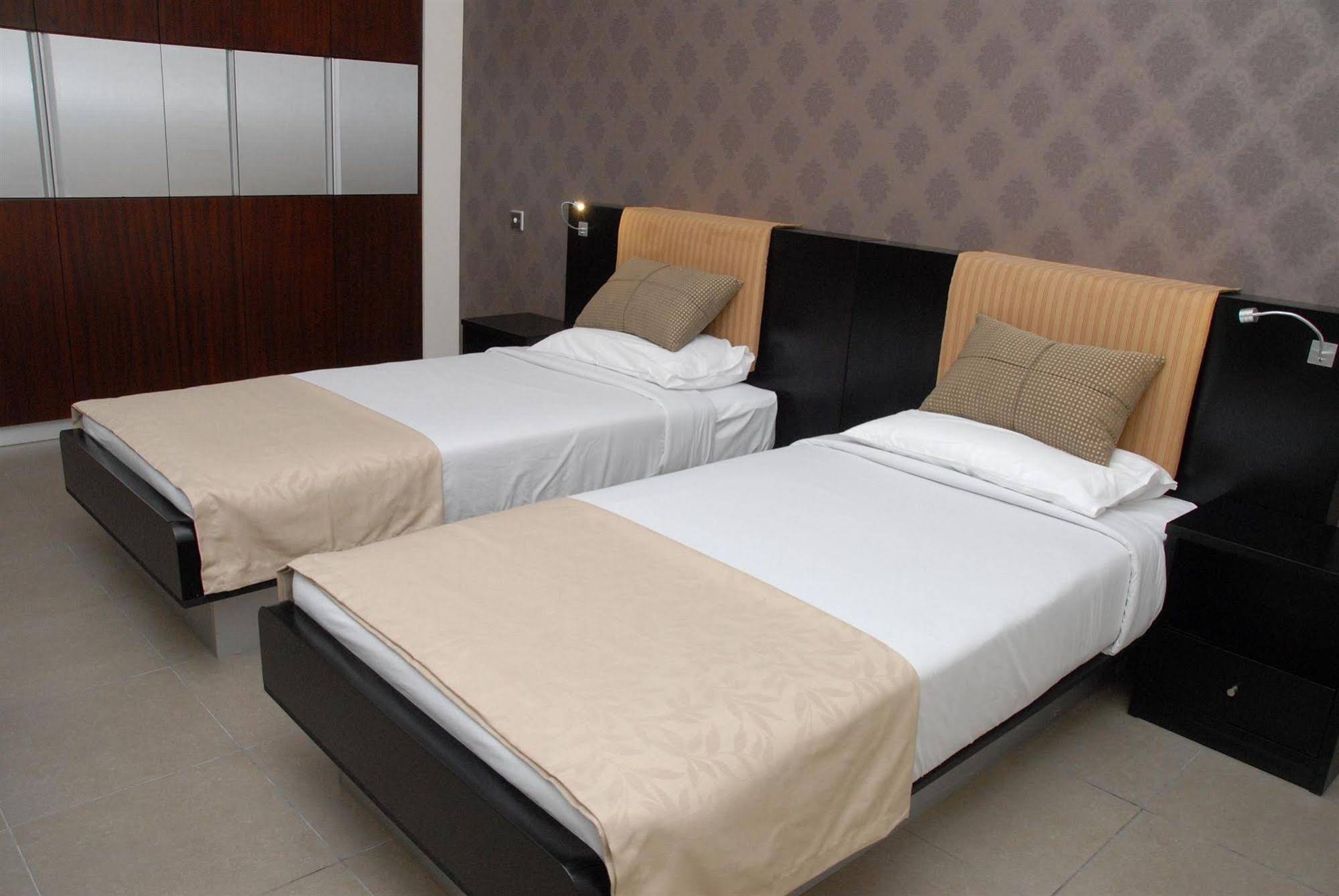 Royal Ascot Hotel Apartment
