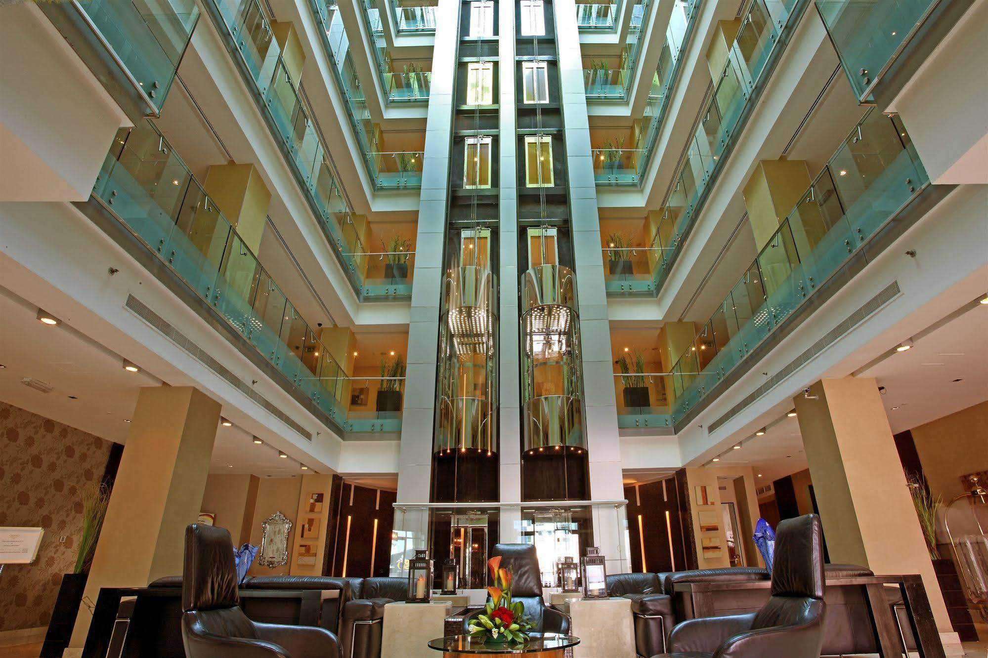 Royal Ascot Hotel Apartment