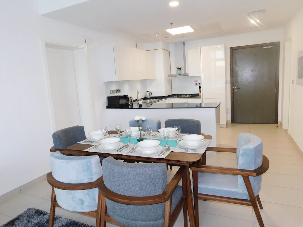 Royal Bay by Azizi by Luton Vacation Homes