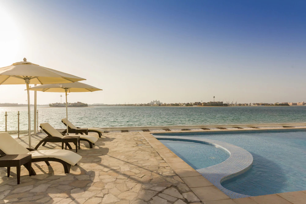 Royal Bay by Azizi by Luton Vacation Homes