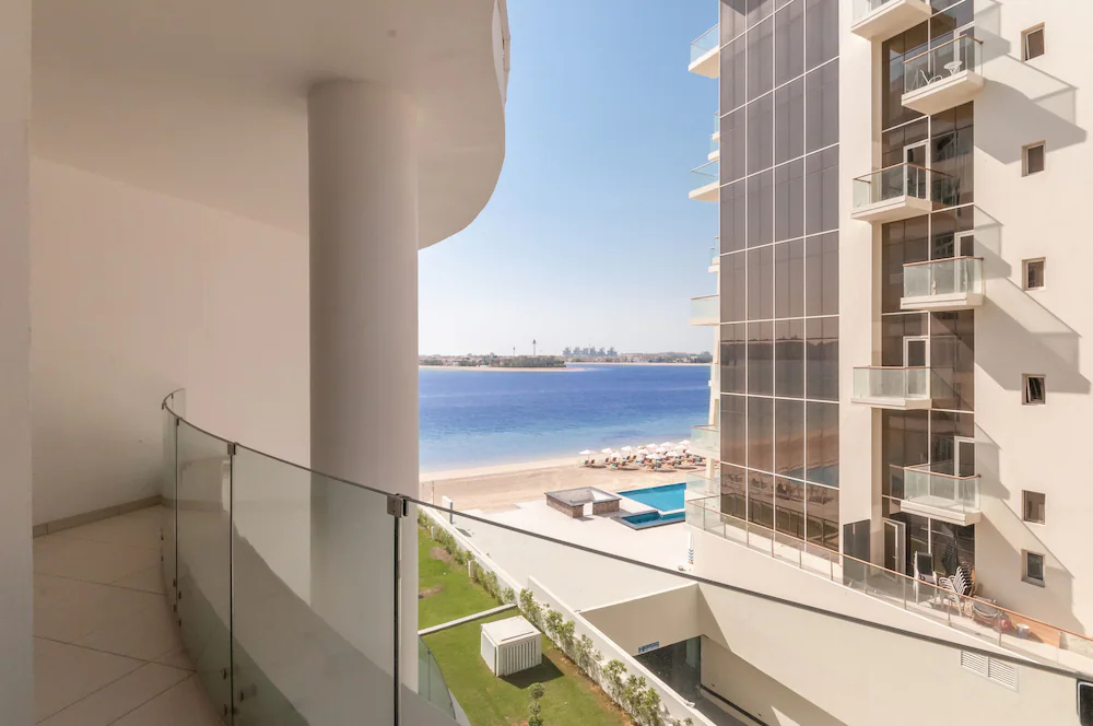Royal Bay by Azizi by Luton Vacation Homes