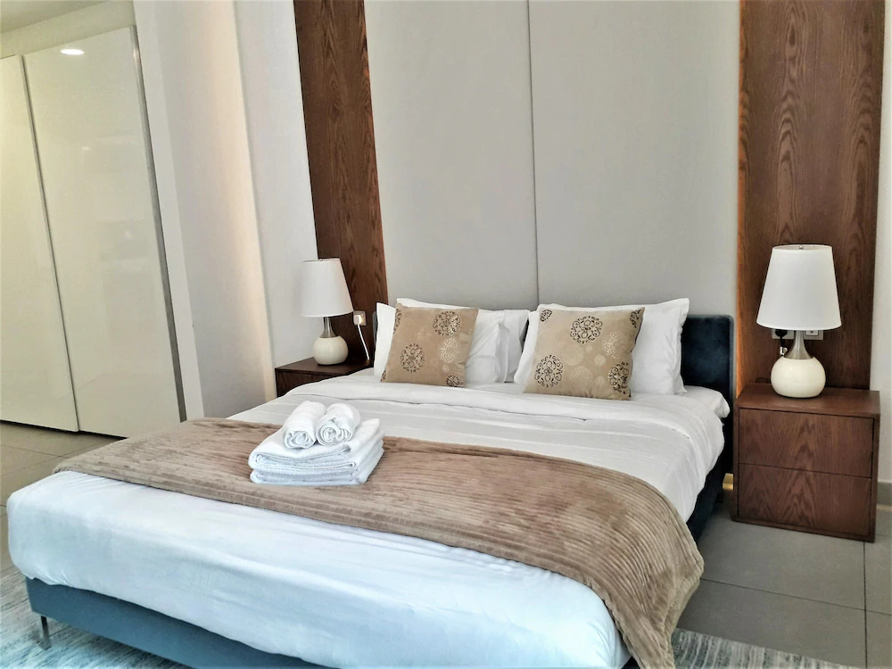 Royal Bay by Azizi by Luton Vacation Homes