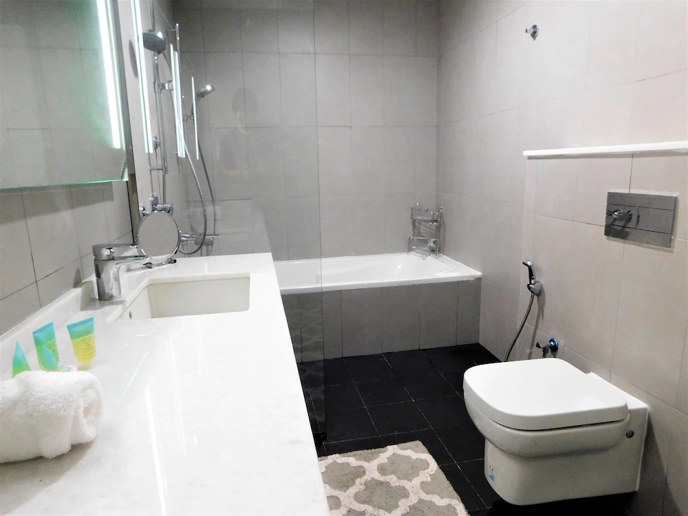 Royal Bay by Azizi by Luton Vacation Homes